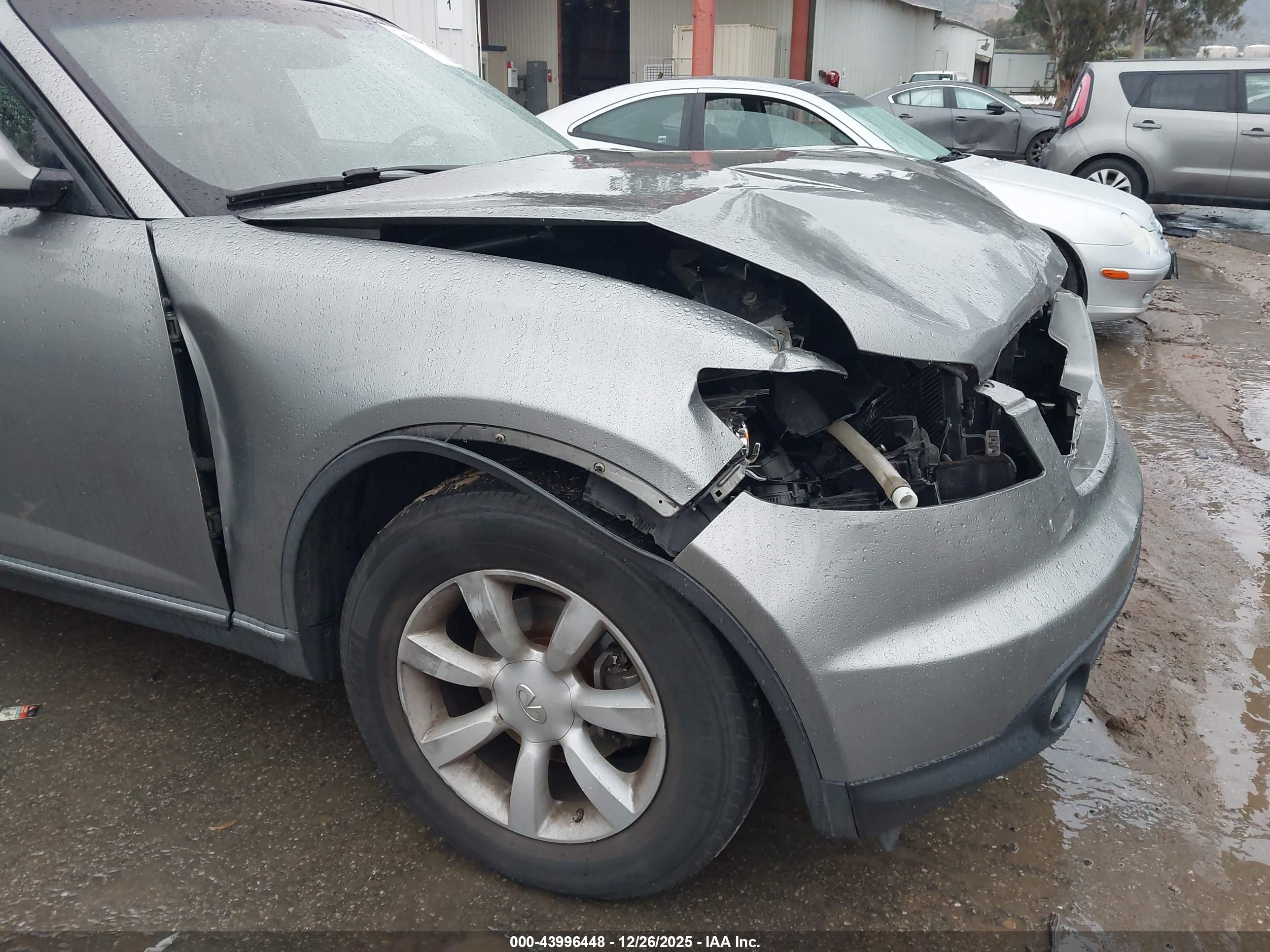 INFINITI FX35 image 6