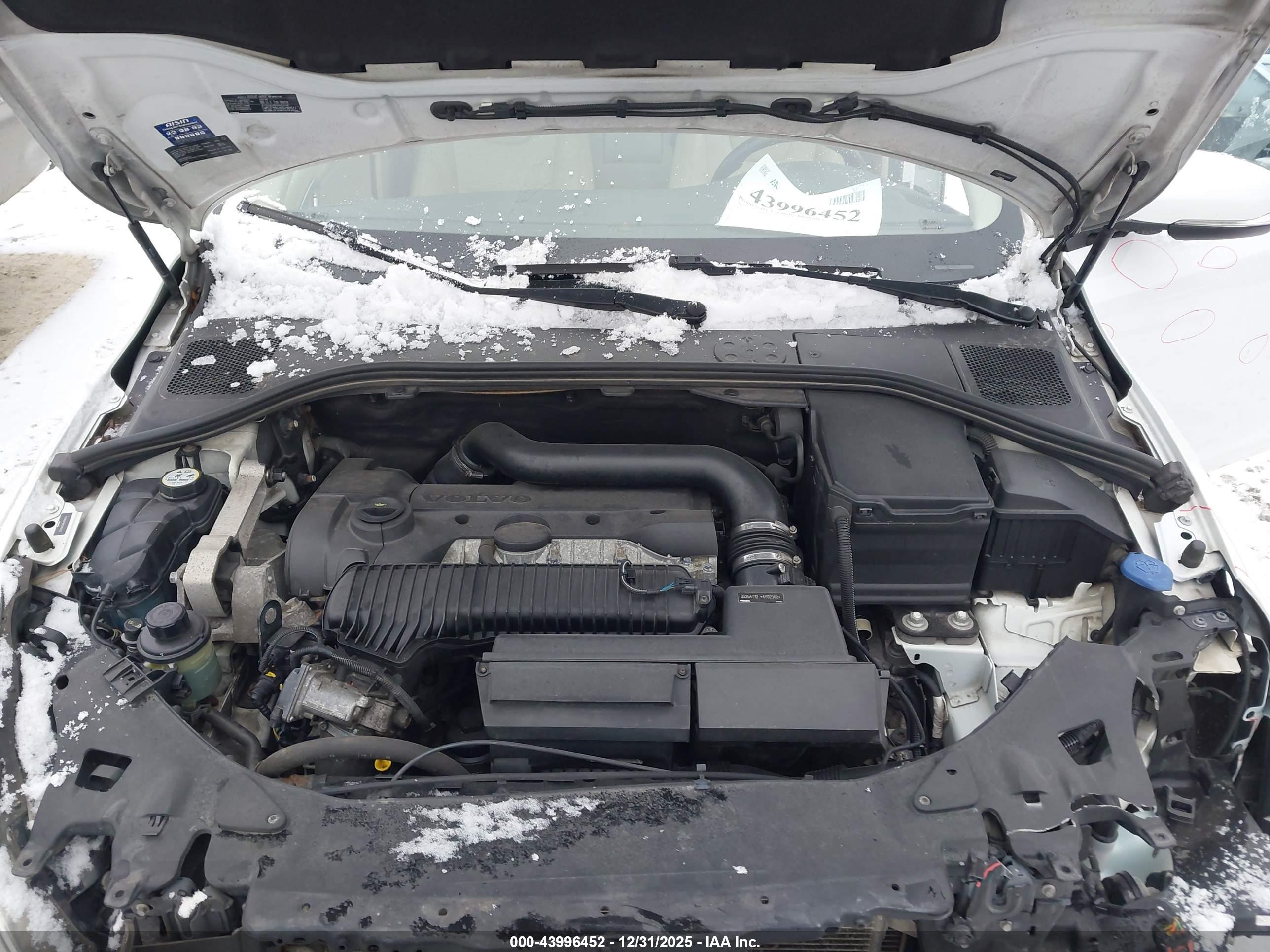 VOLVO S60 image 10