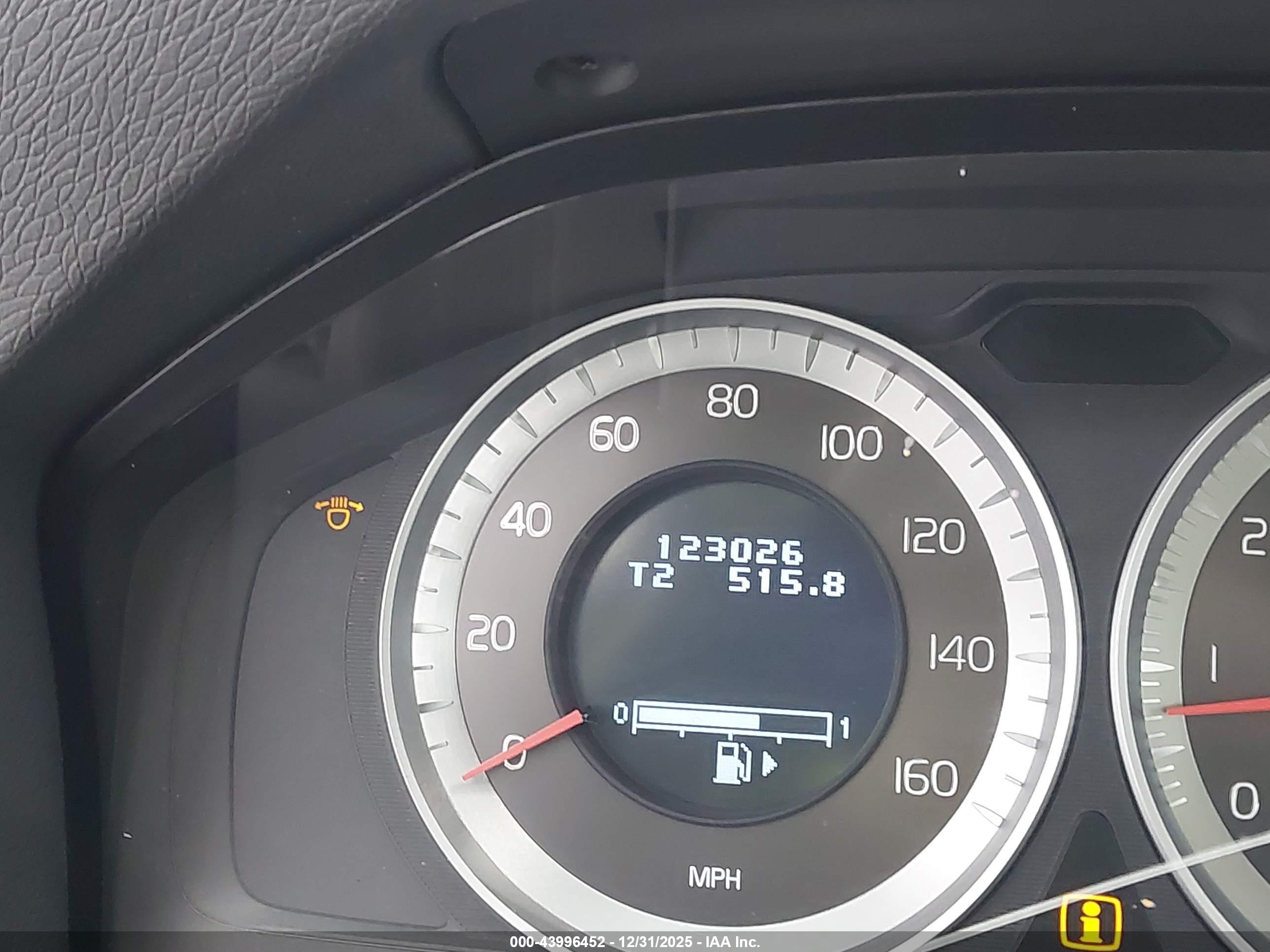 VOLVO S60 image 7