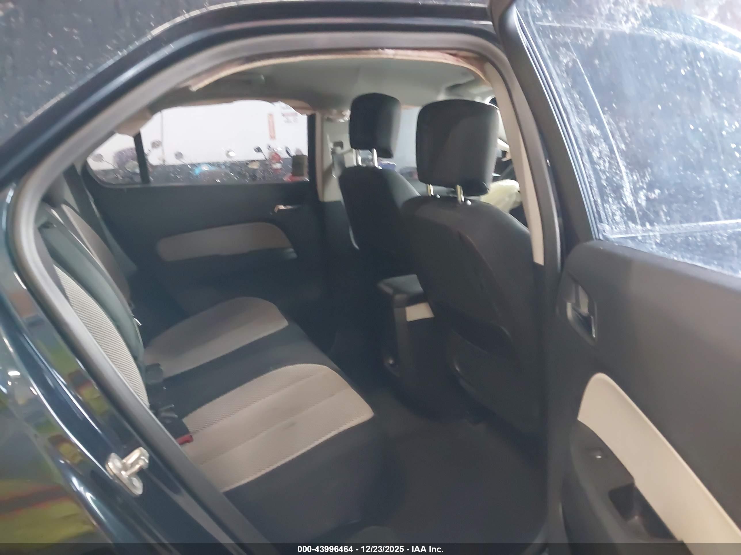 CHEVROLET EQUINOX image 8
