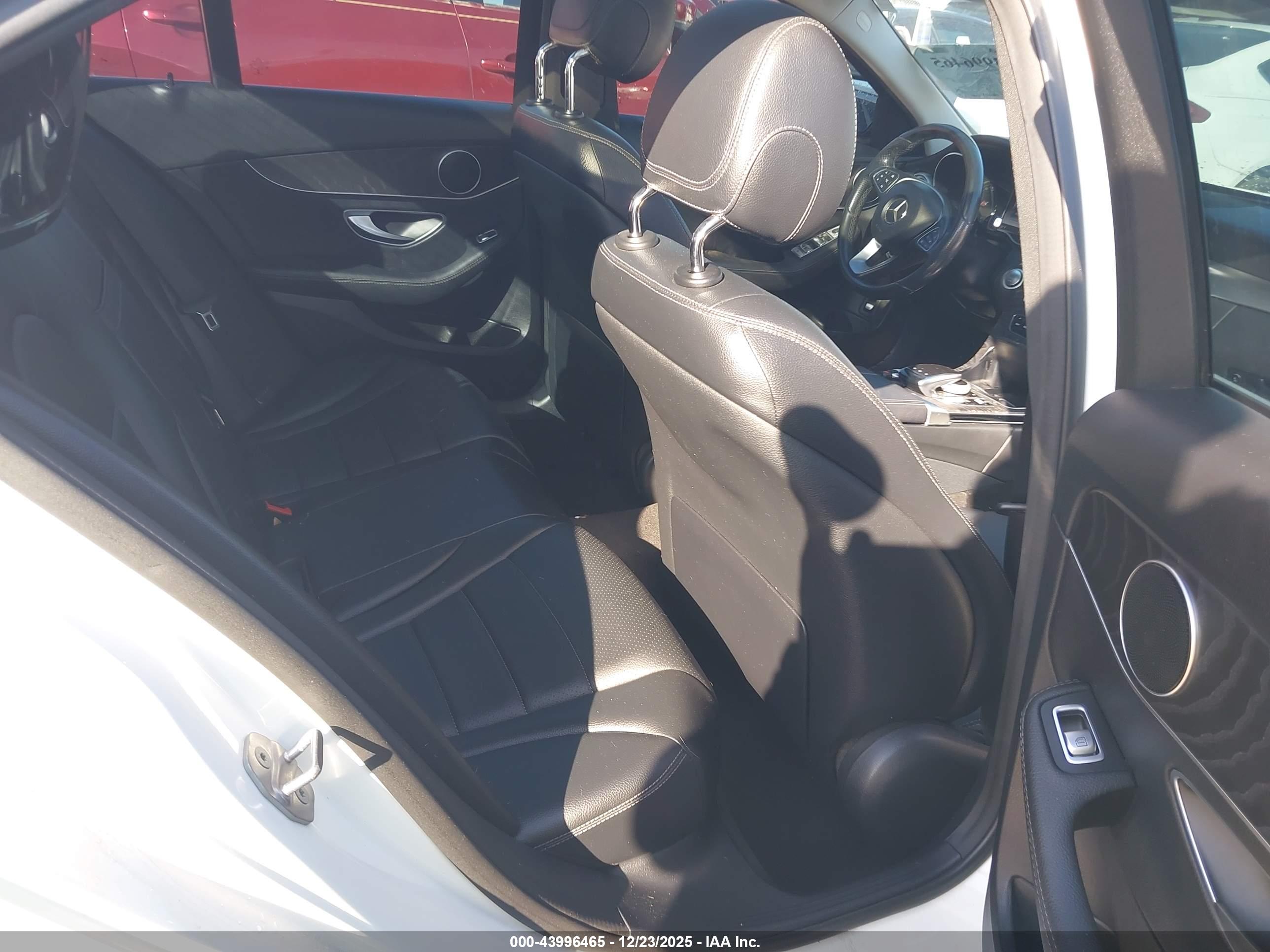 MERCEDES-BENZ C image 8