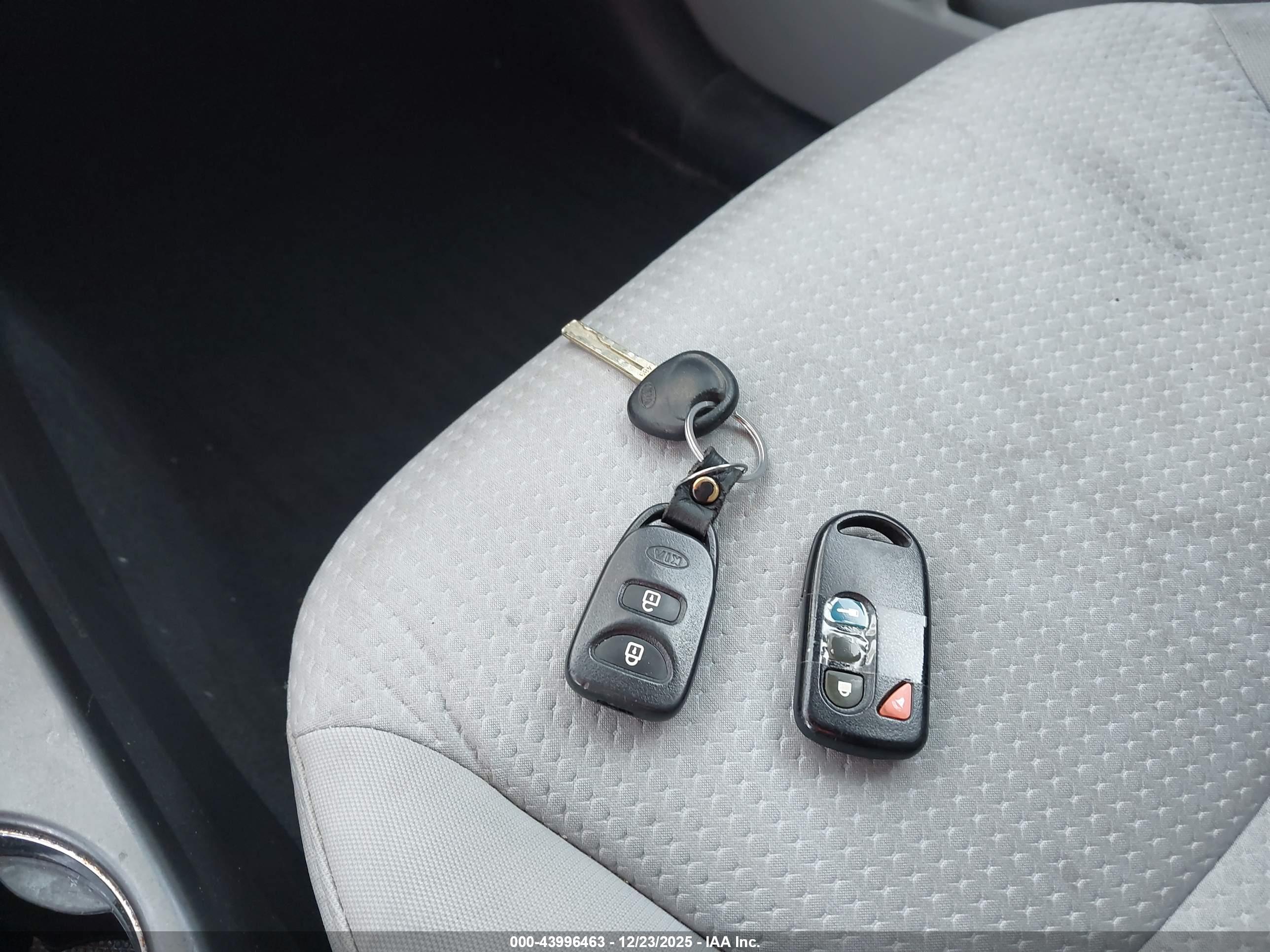 KIA SORENTO image 11