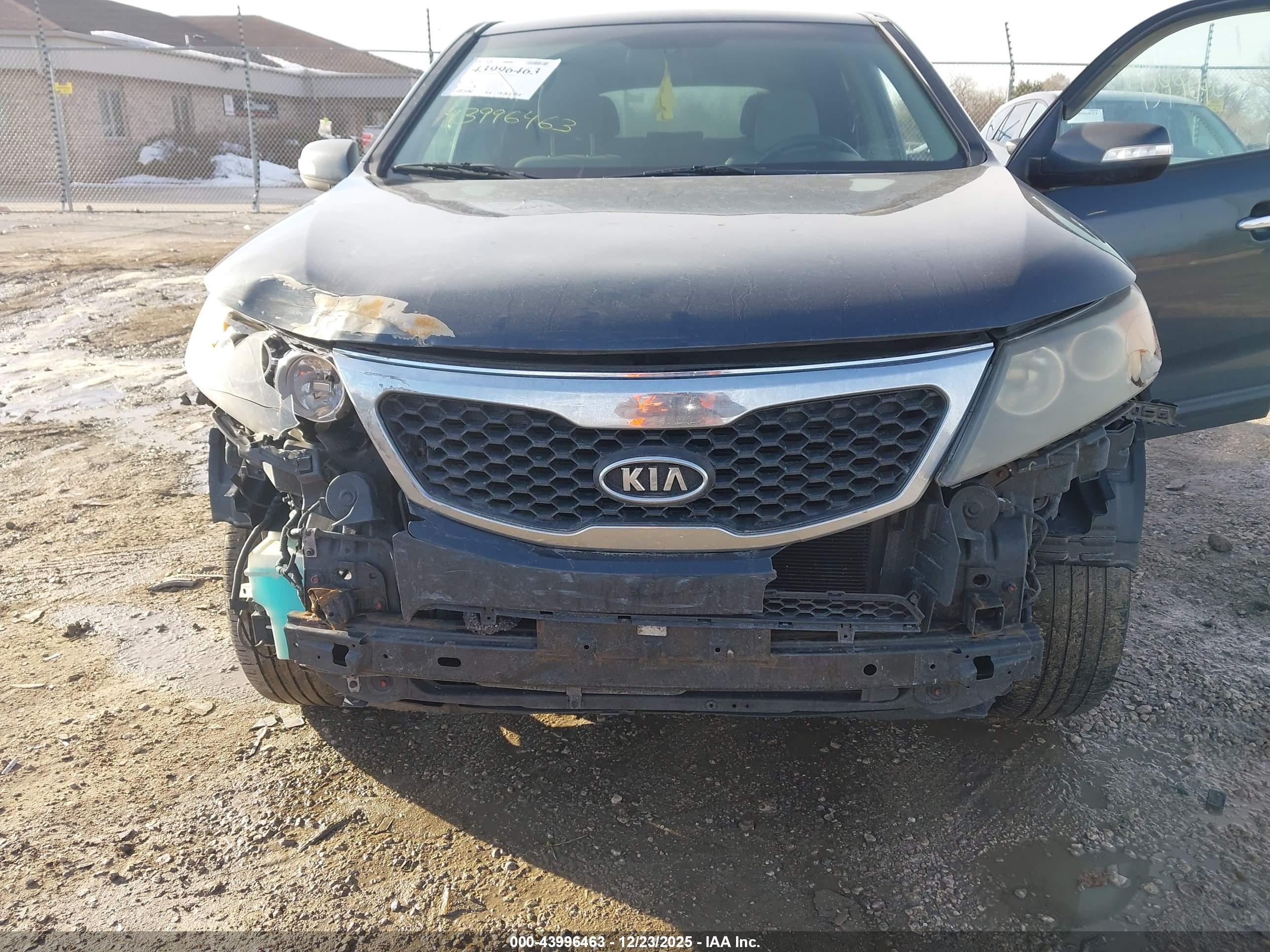 KIA SORENTO image 6