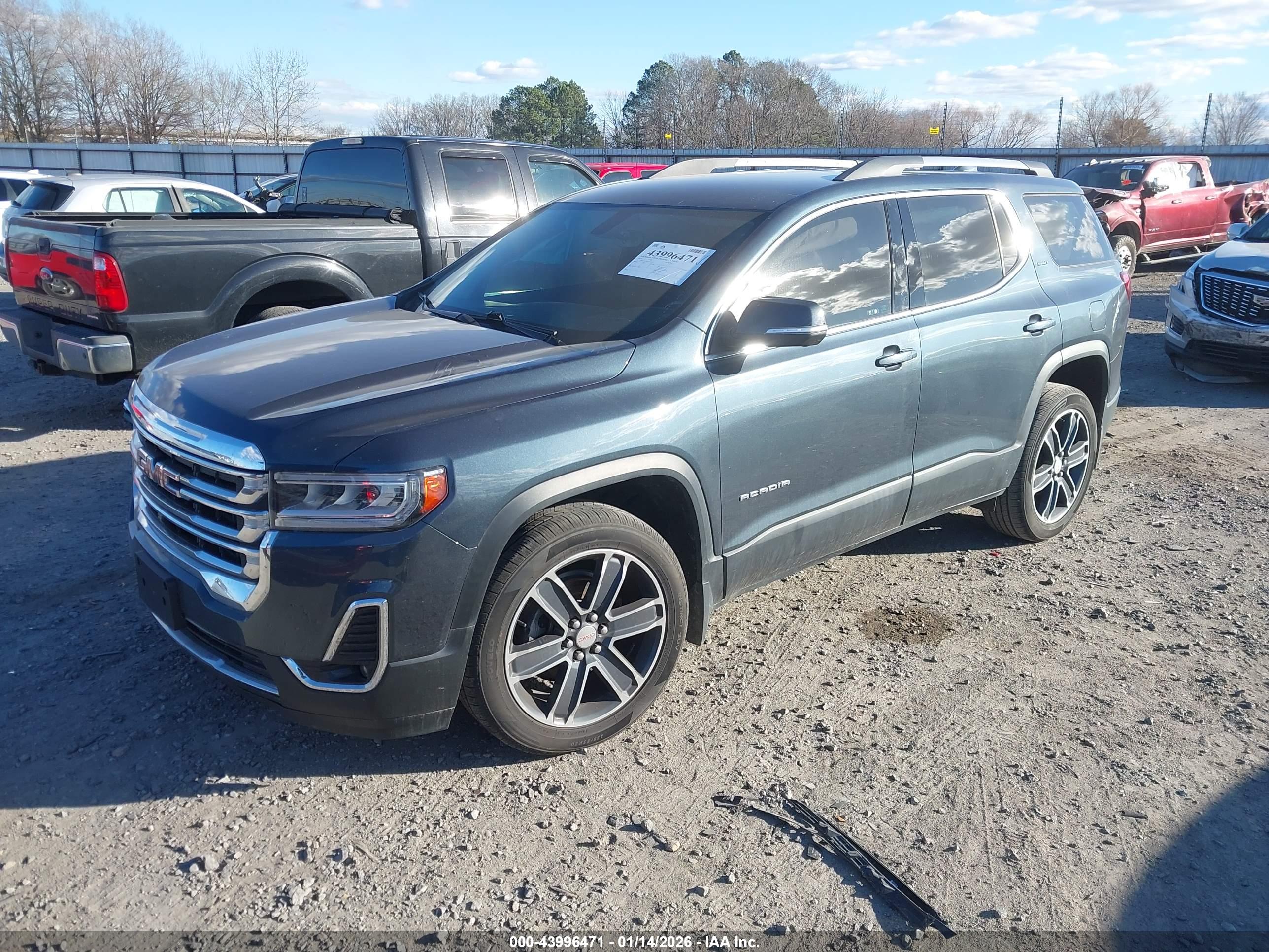GMC ACADIA image 2