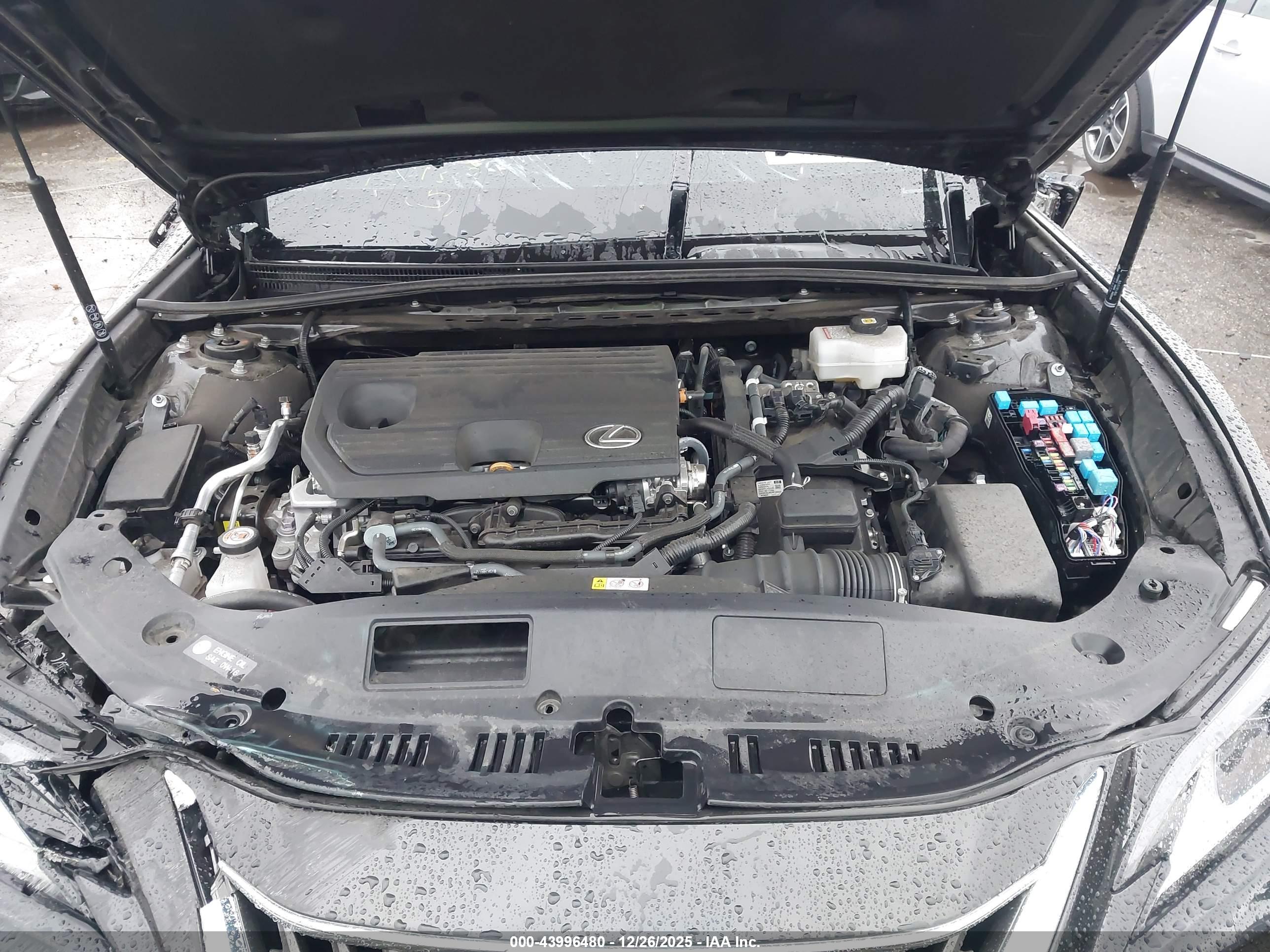 LEXUS ES image 10