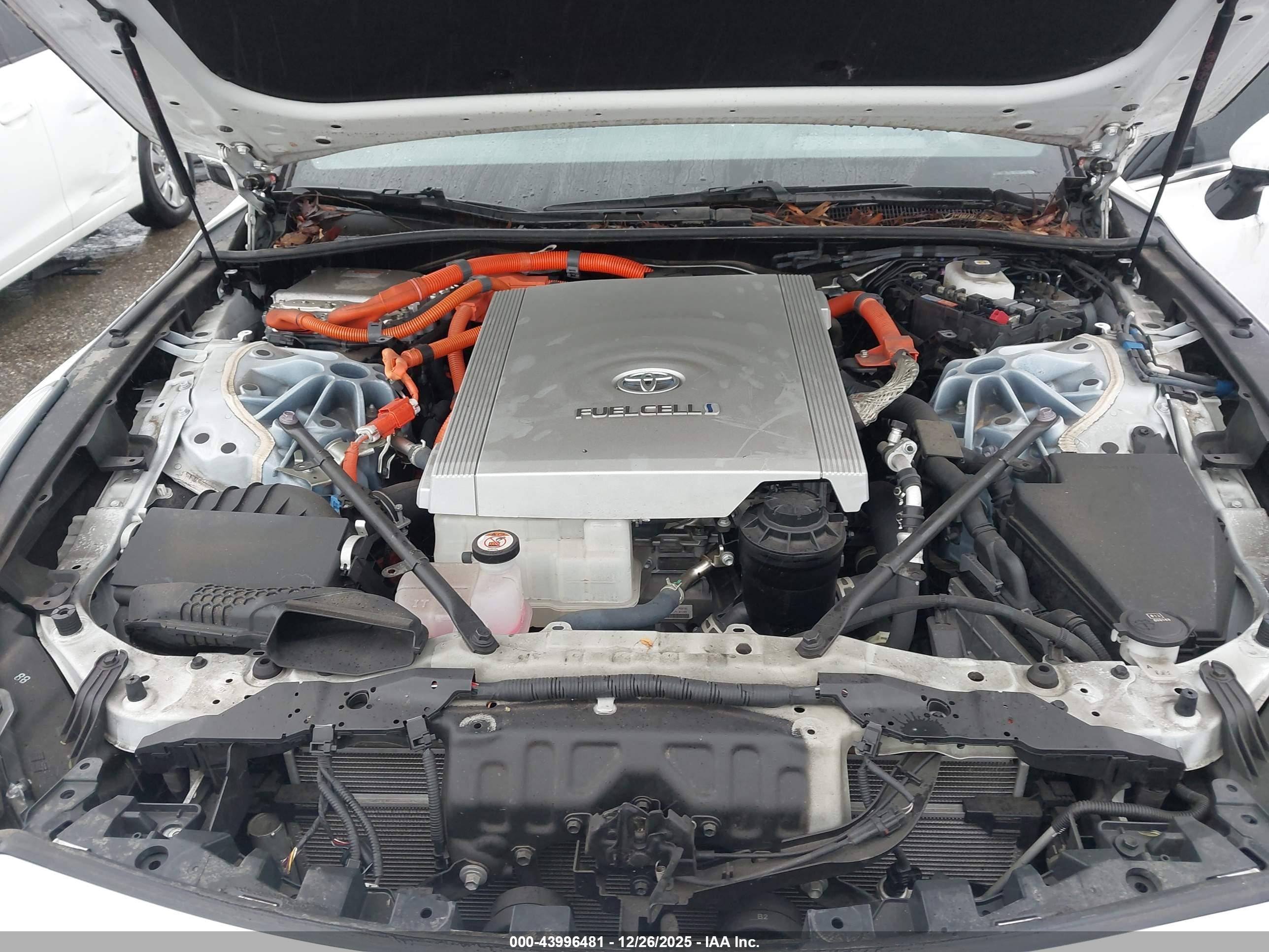 TOYOTA MIRAI image 10
