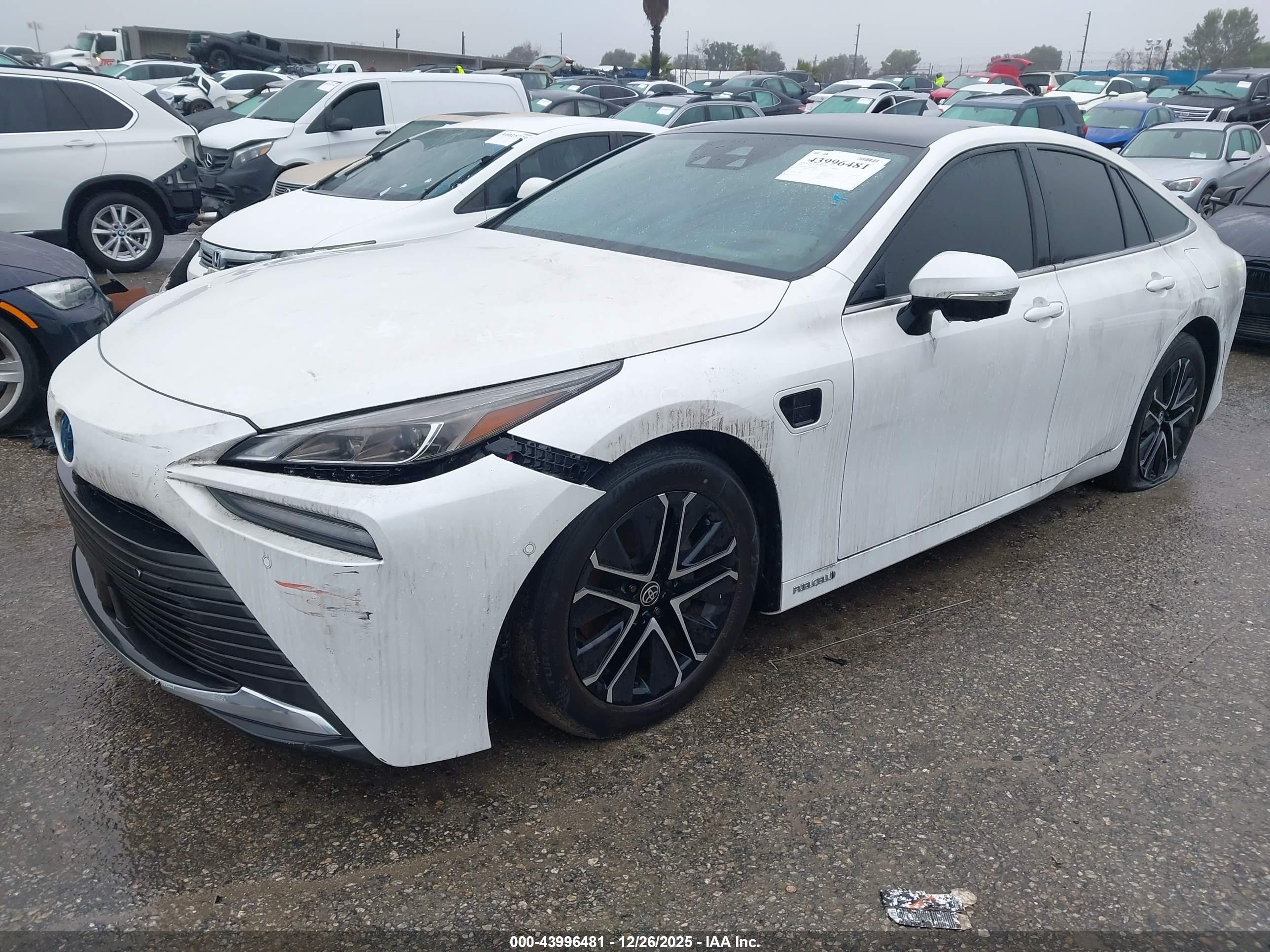 TOYOTA MIRAI image 2