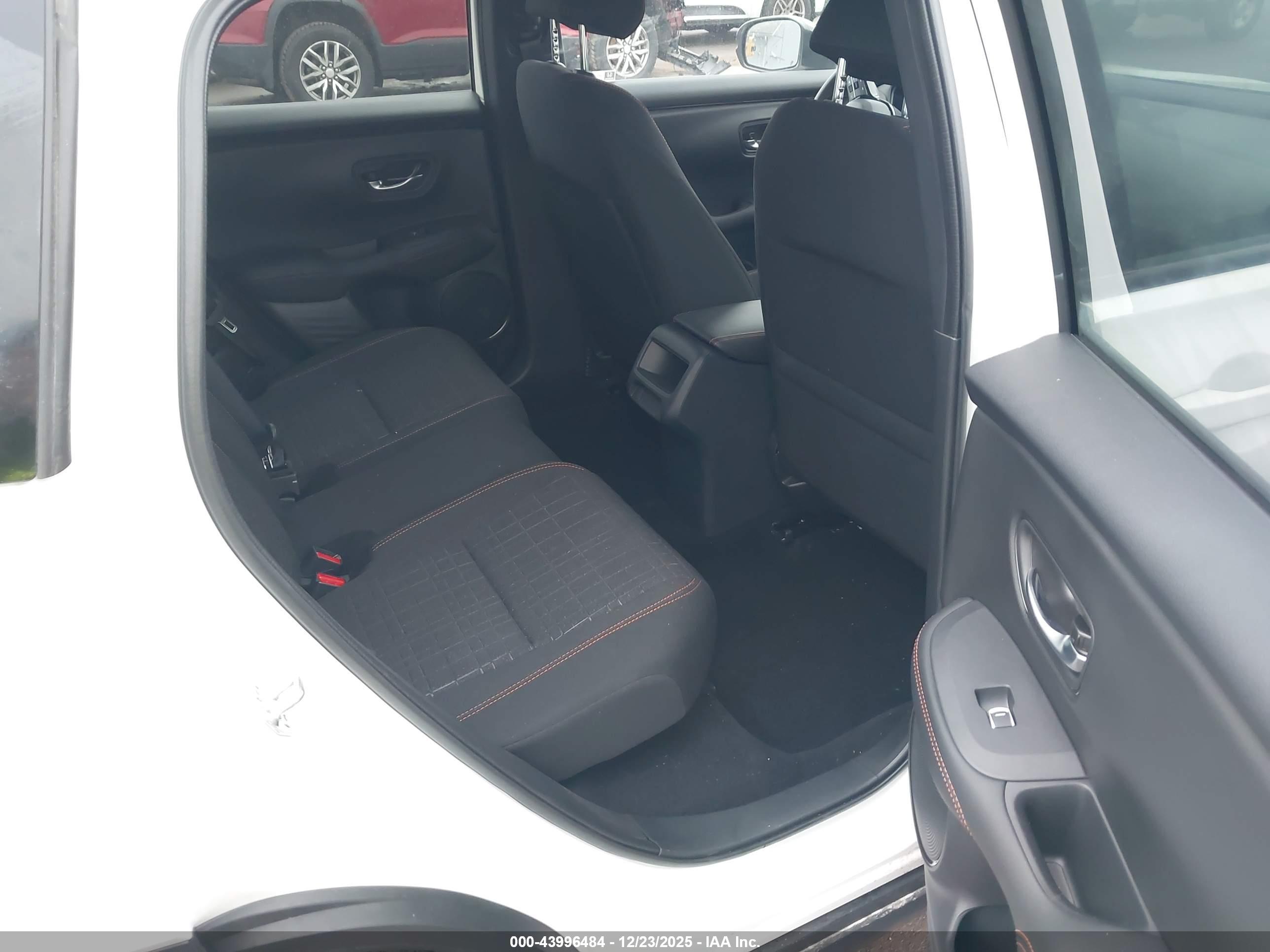 HONDA HR-V image 8