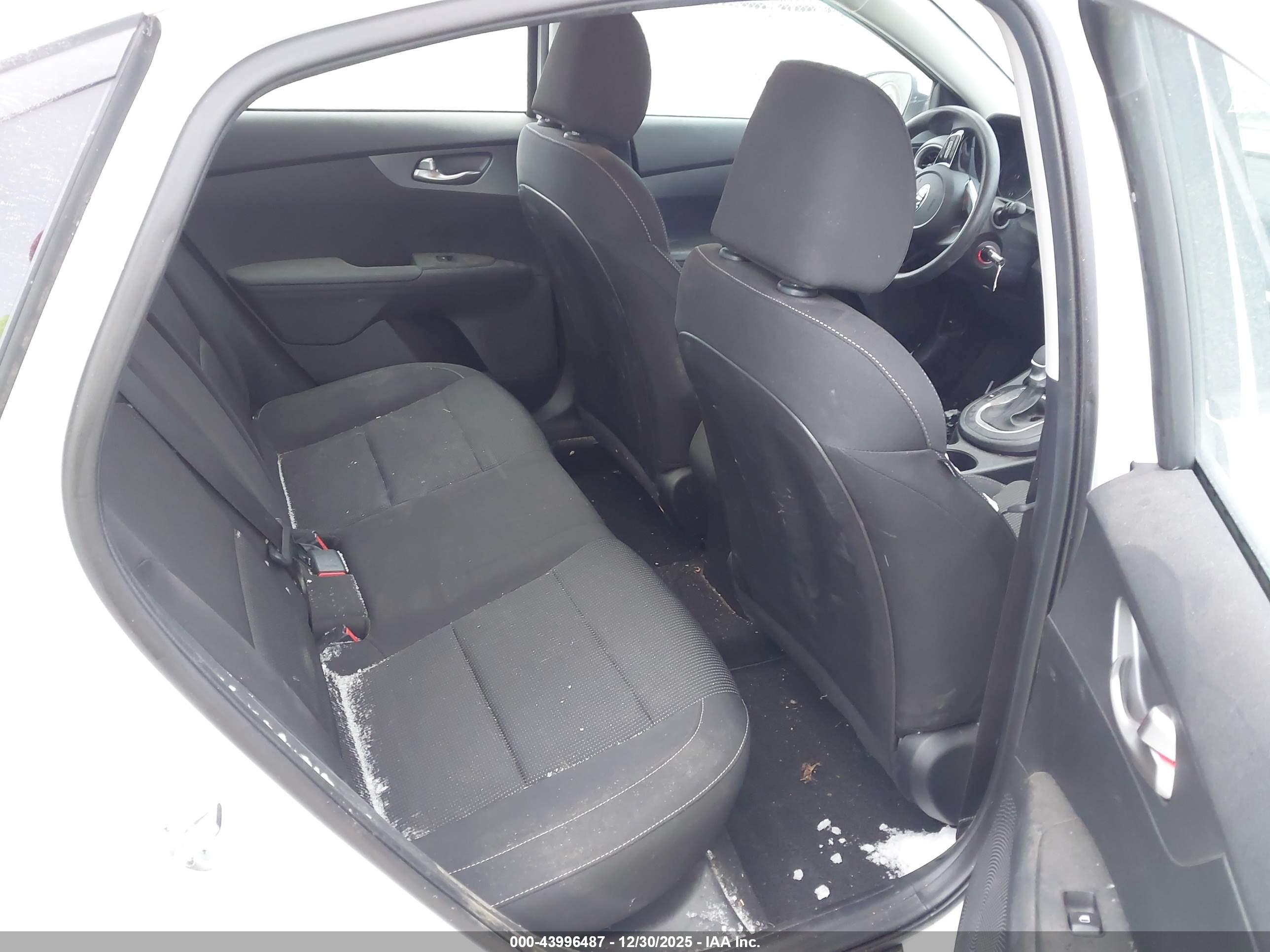 KIA FORTE image 8