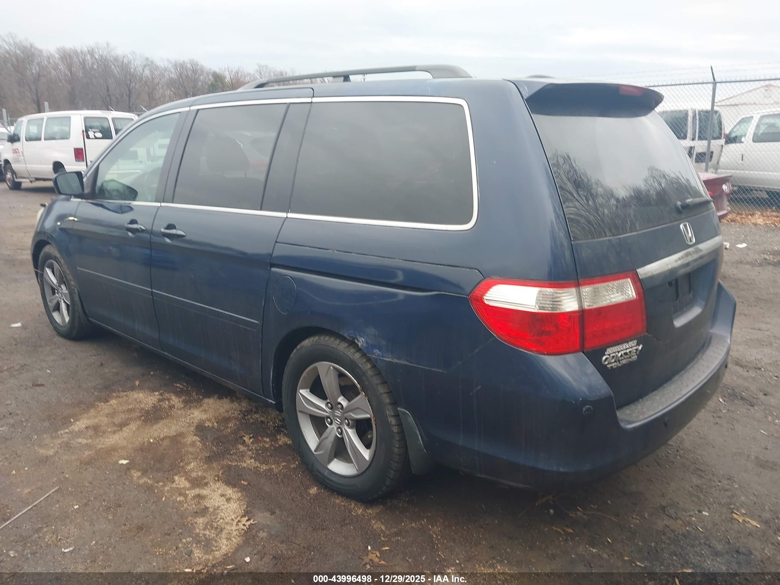 HONDA ODYSSEY image 3