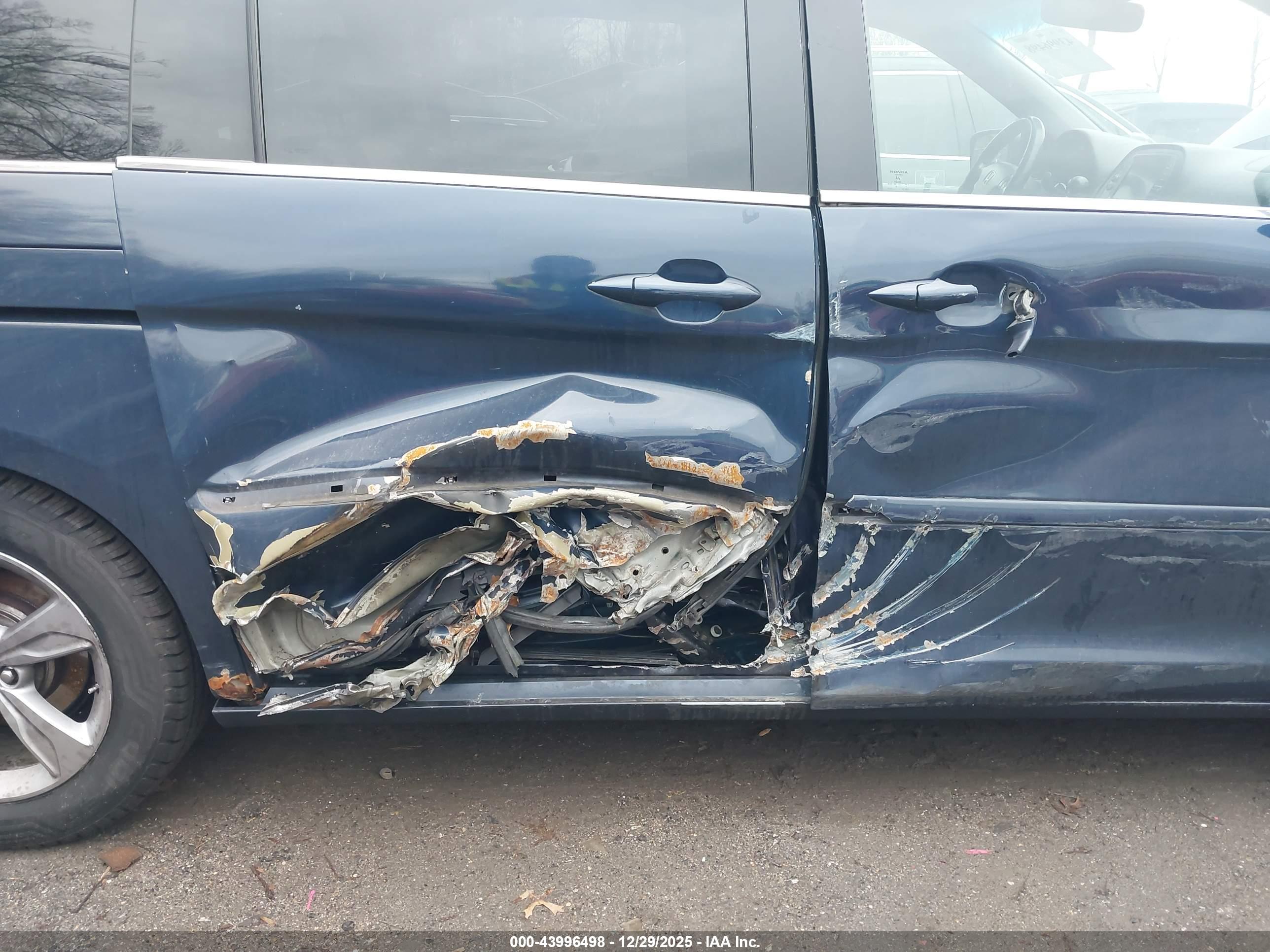 HONDA ODYSSEY image 6