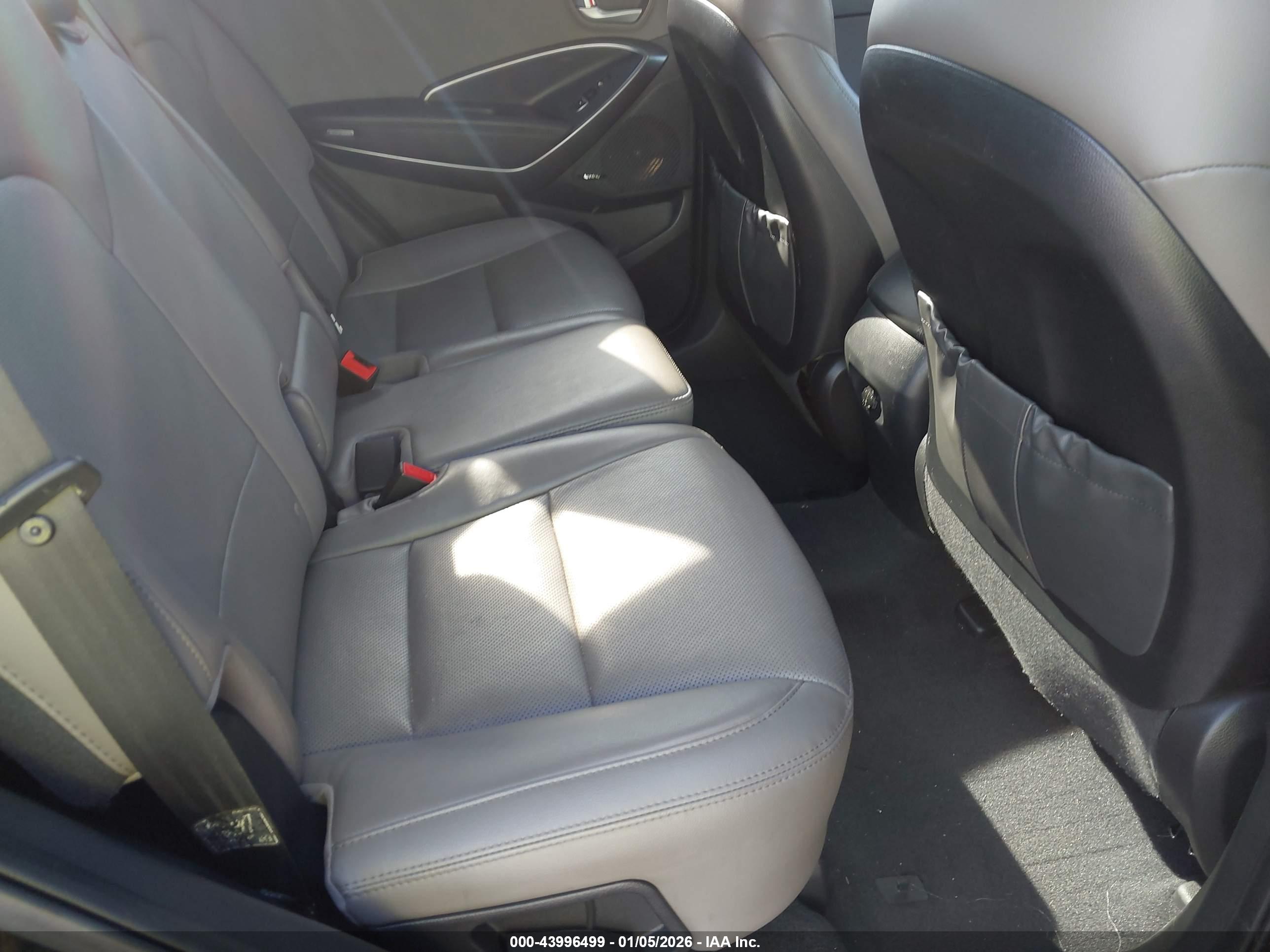 HYUNDAI SANTA image 8