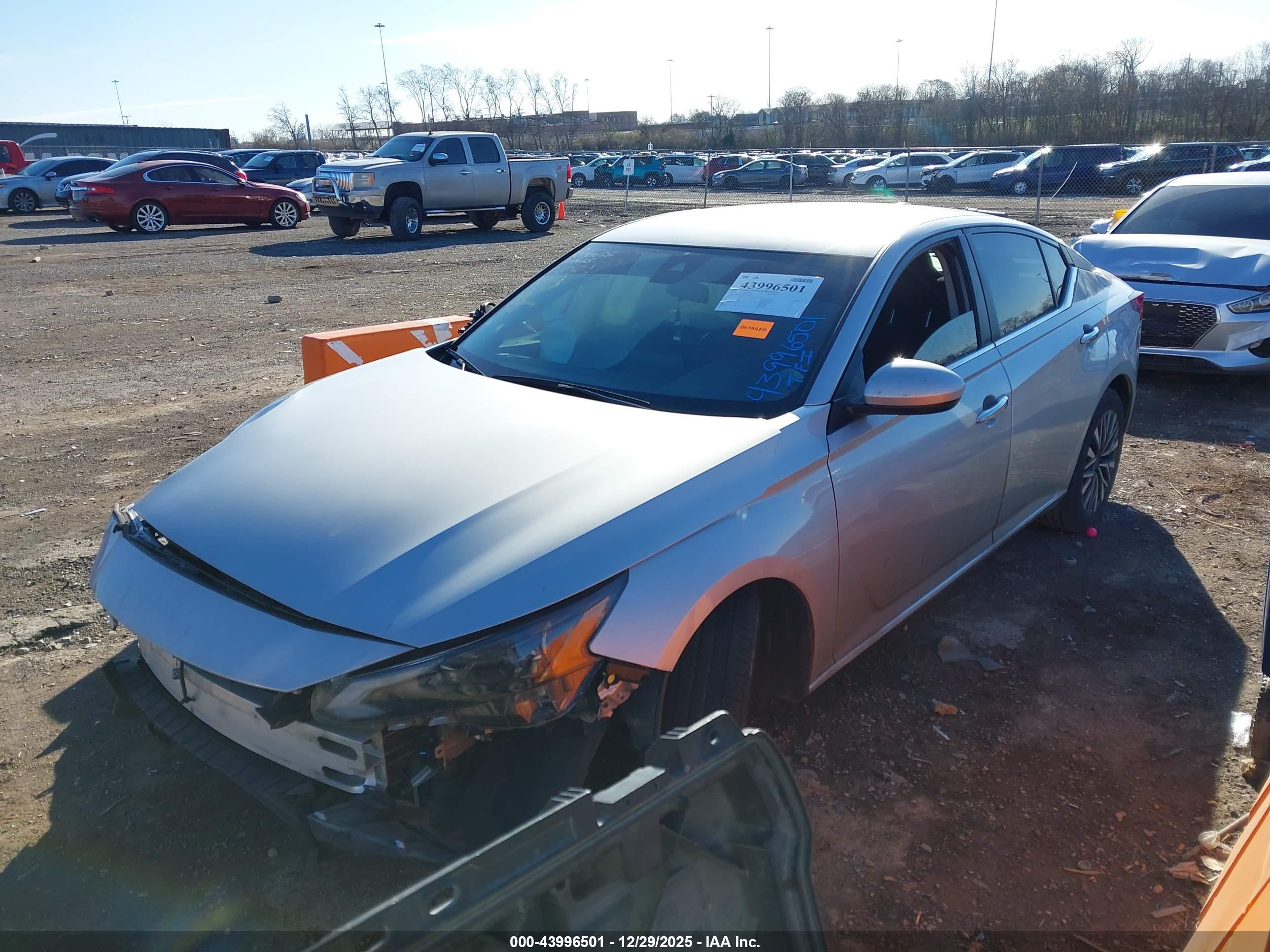 NISSAN ALTIMA image 2
