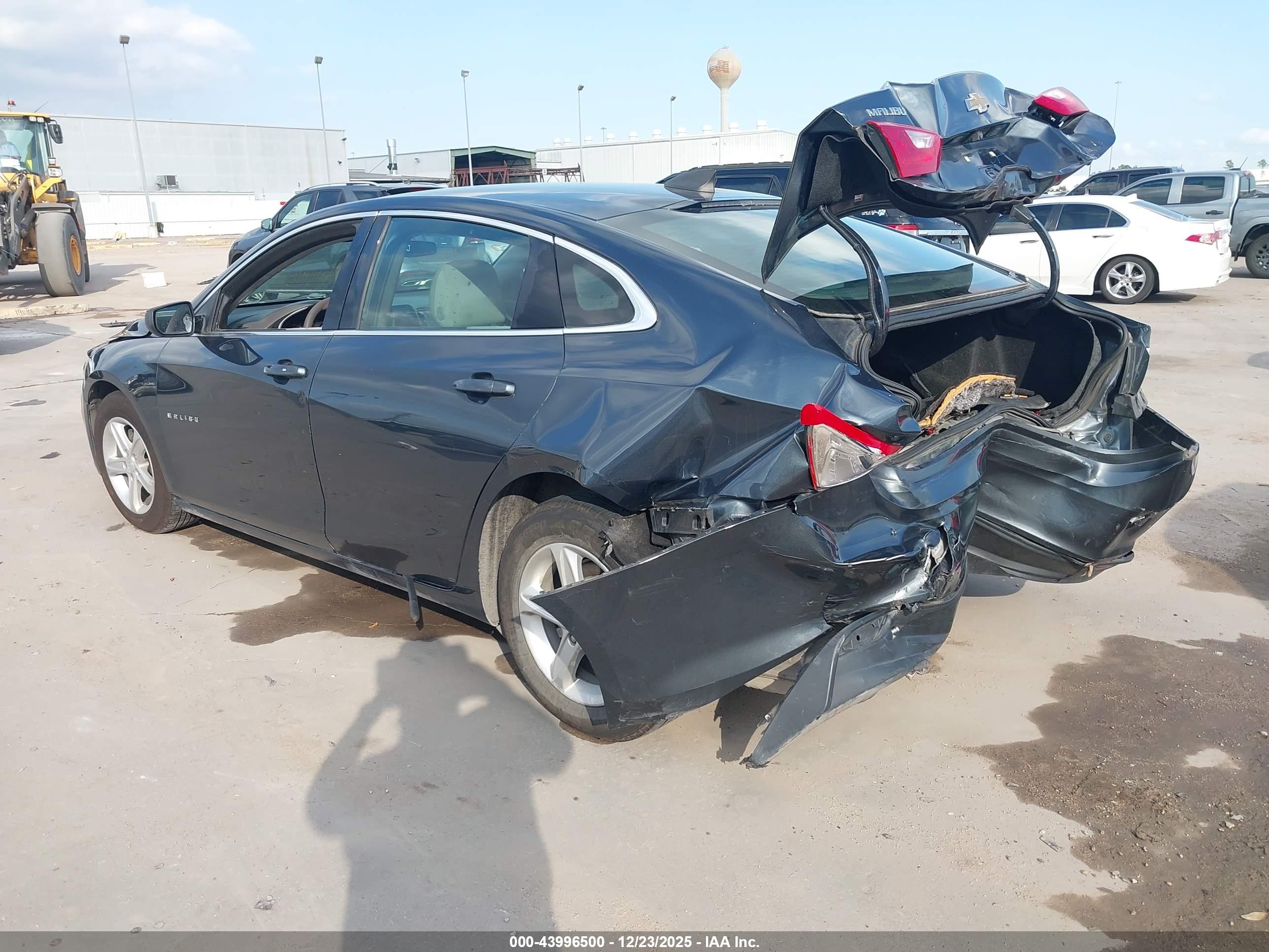 CHEVROLET MALIBU image 3