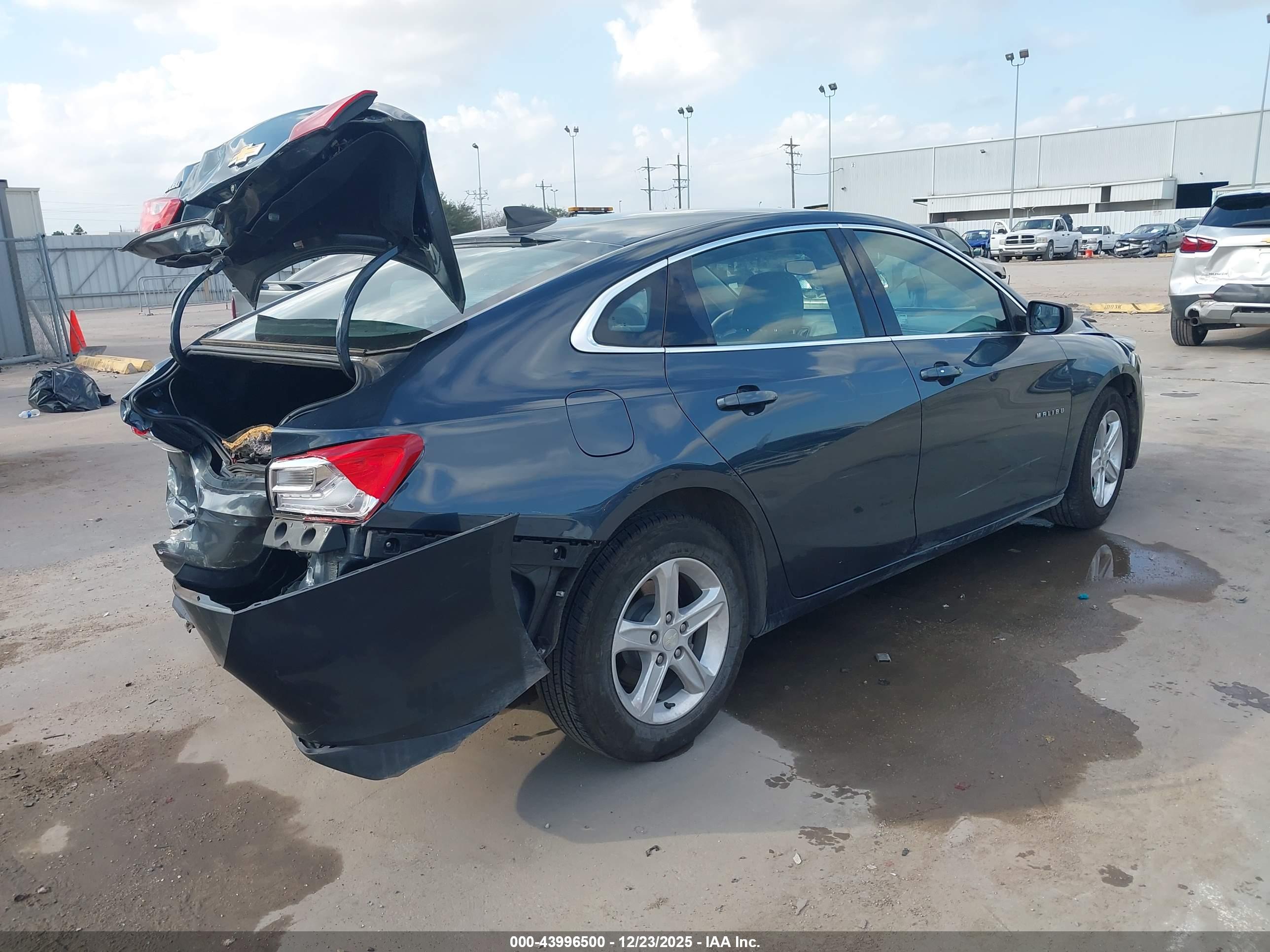 CHEVROLET MALIBU image 4