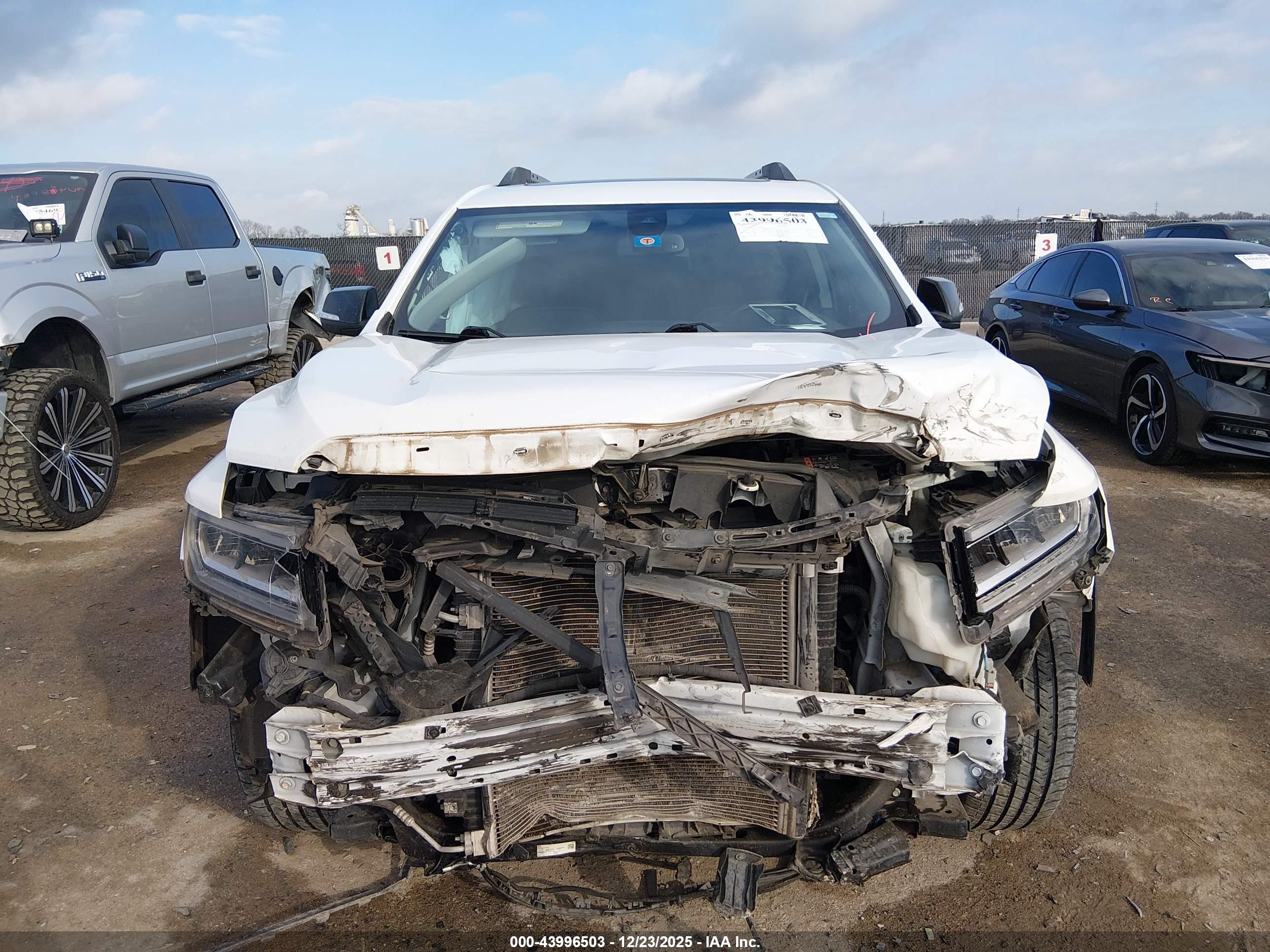 GMC ACADIA image 6
