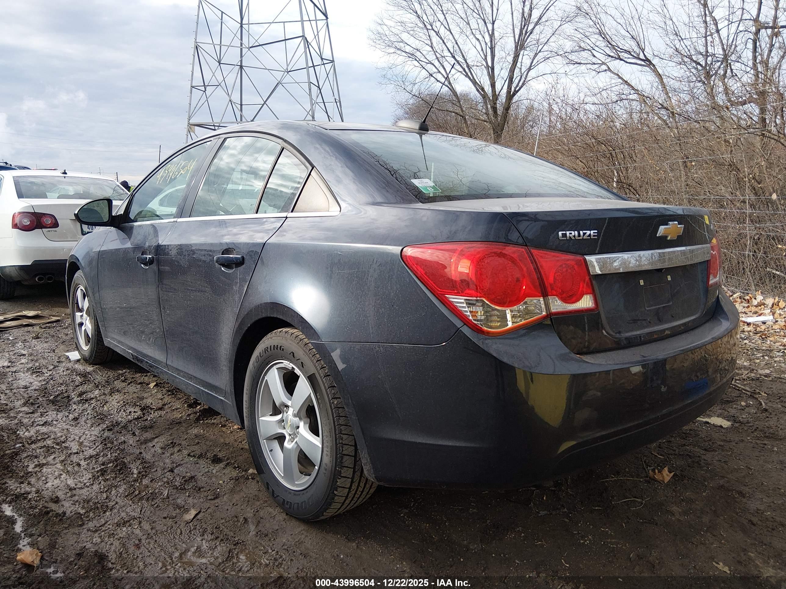 CHEVROLET CRUZE image 3