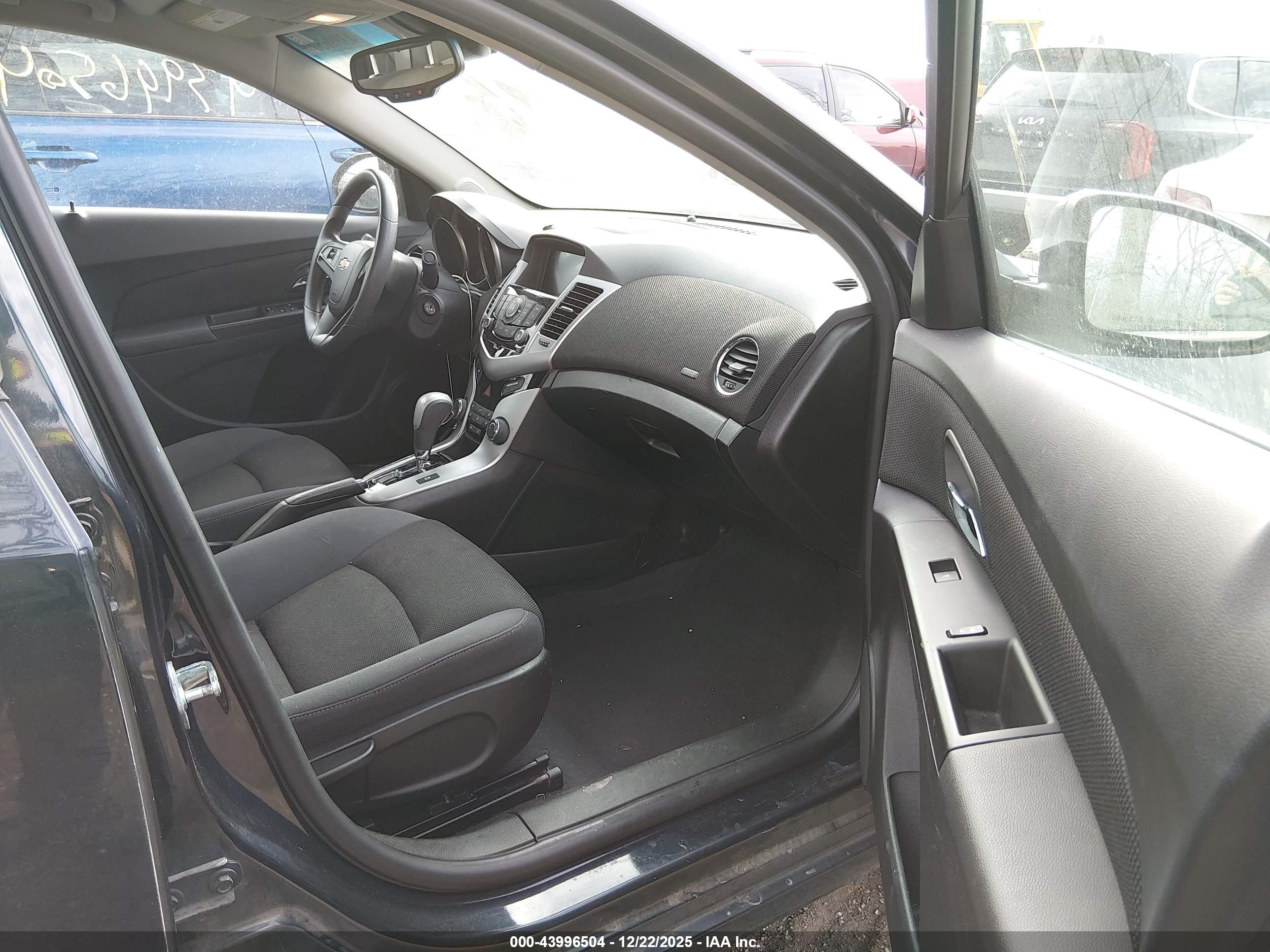 CHEVROLET CRUZE image 5