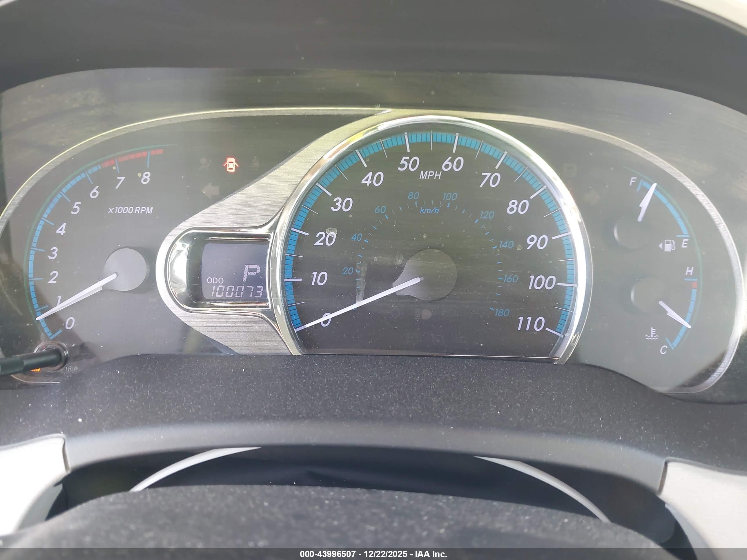 TOYOTA SIENNA image 7