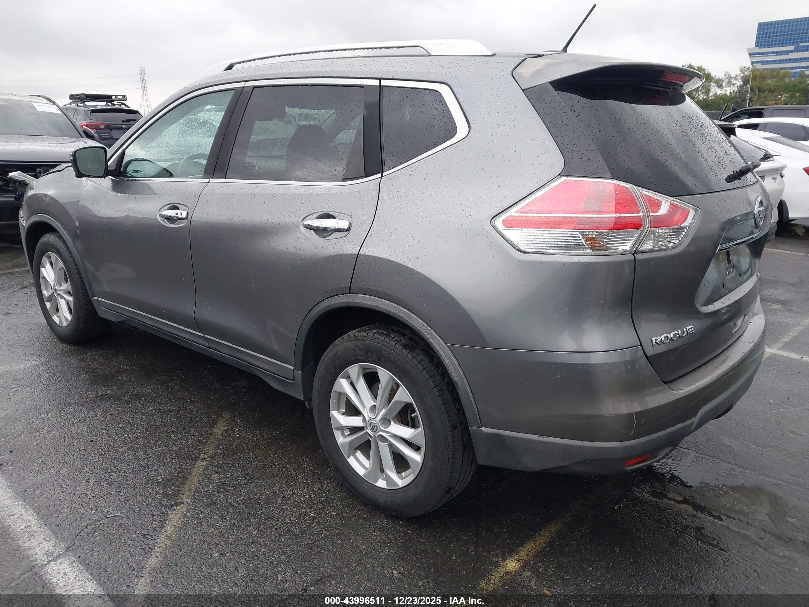 NISSAN ROGUE image 3