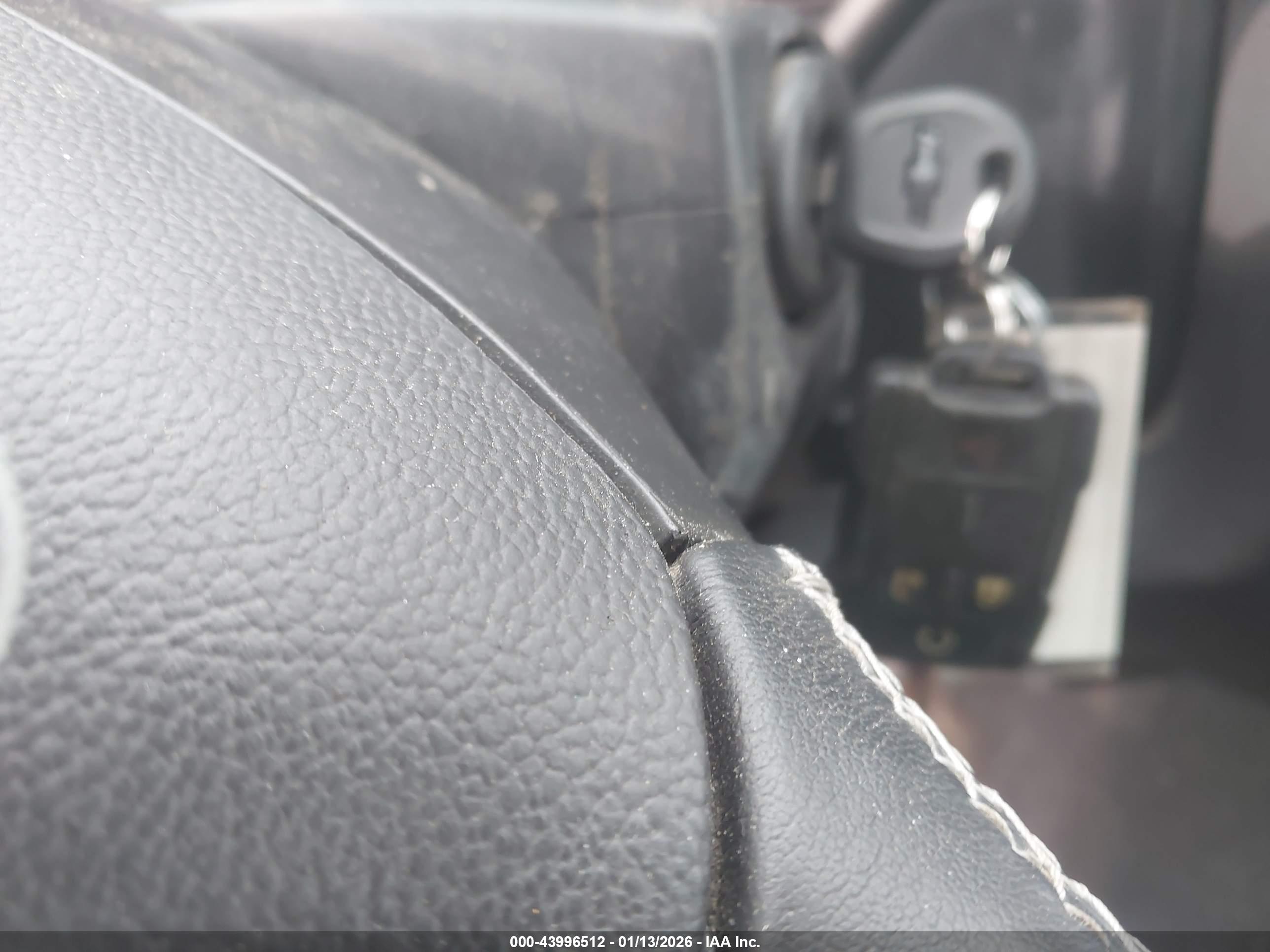 CHEVROLET SILVERADO image 11