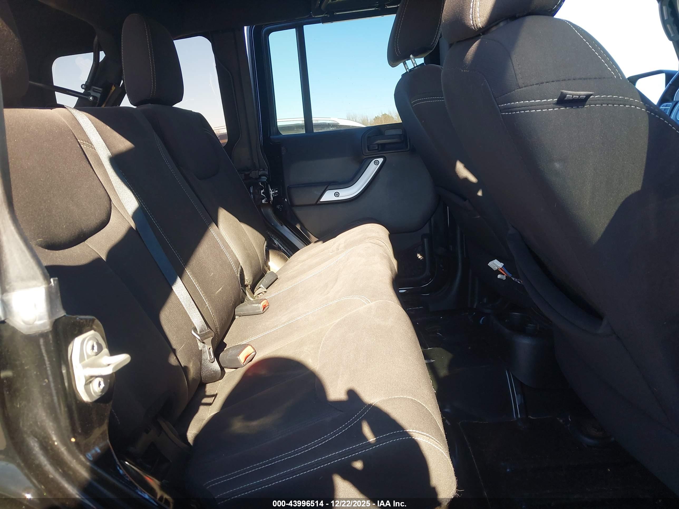 JEEP WRANGLER image 8