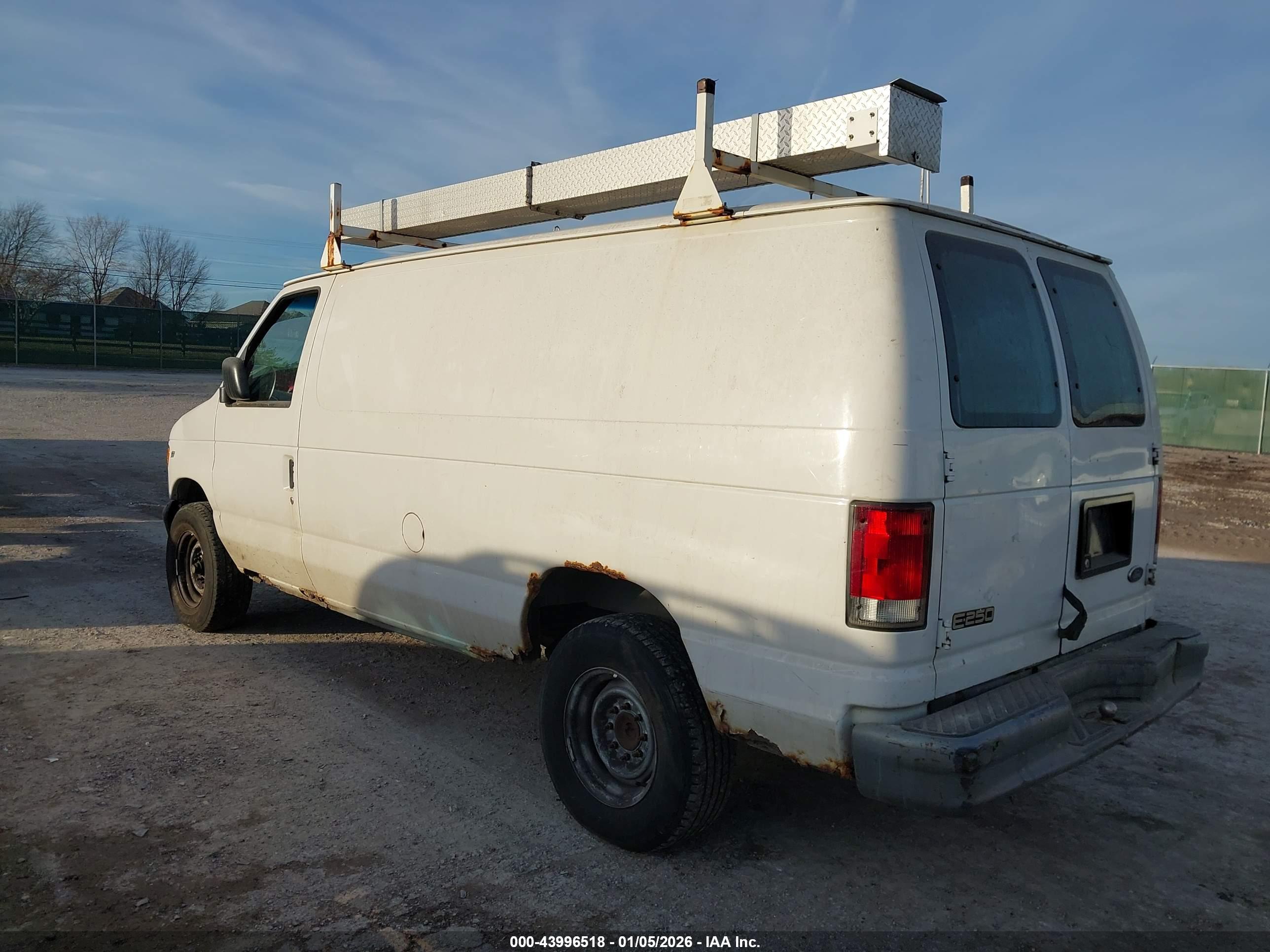 FORD E-250 image 3