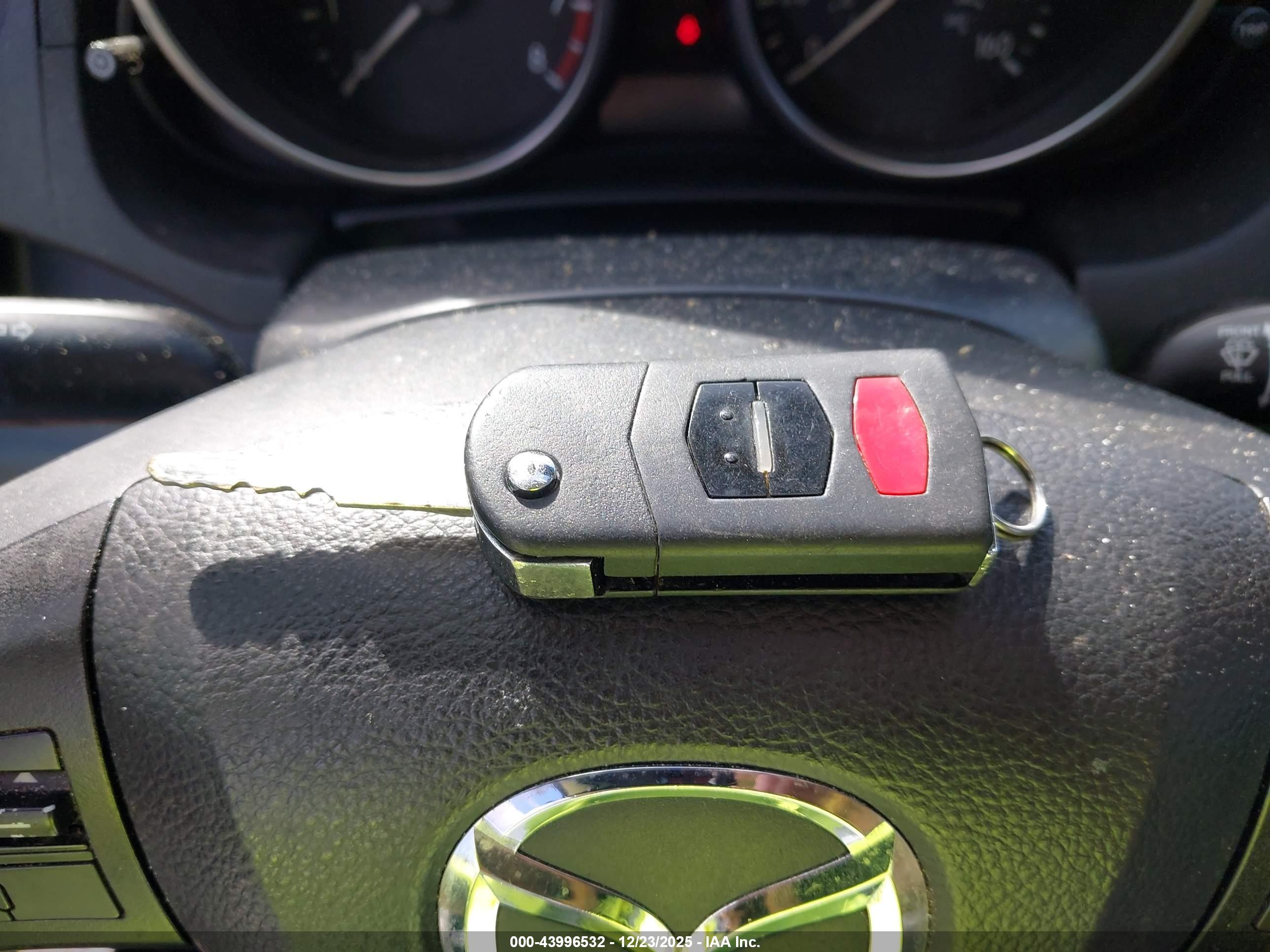 MAZDA MAZDA5 image 11