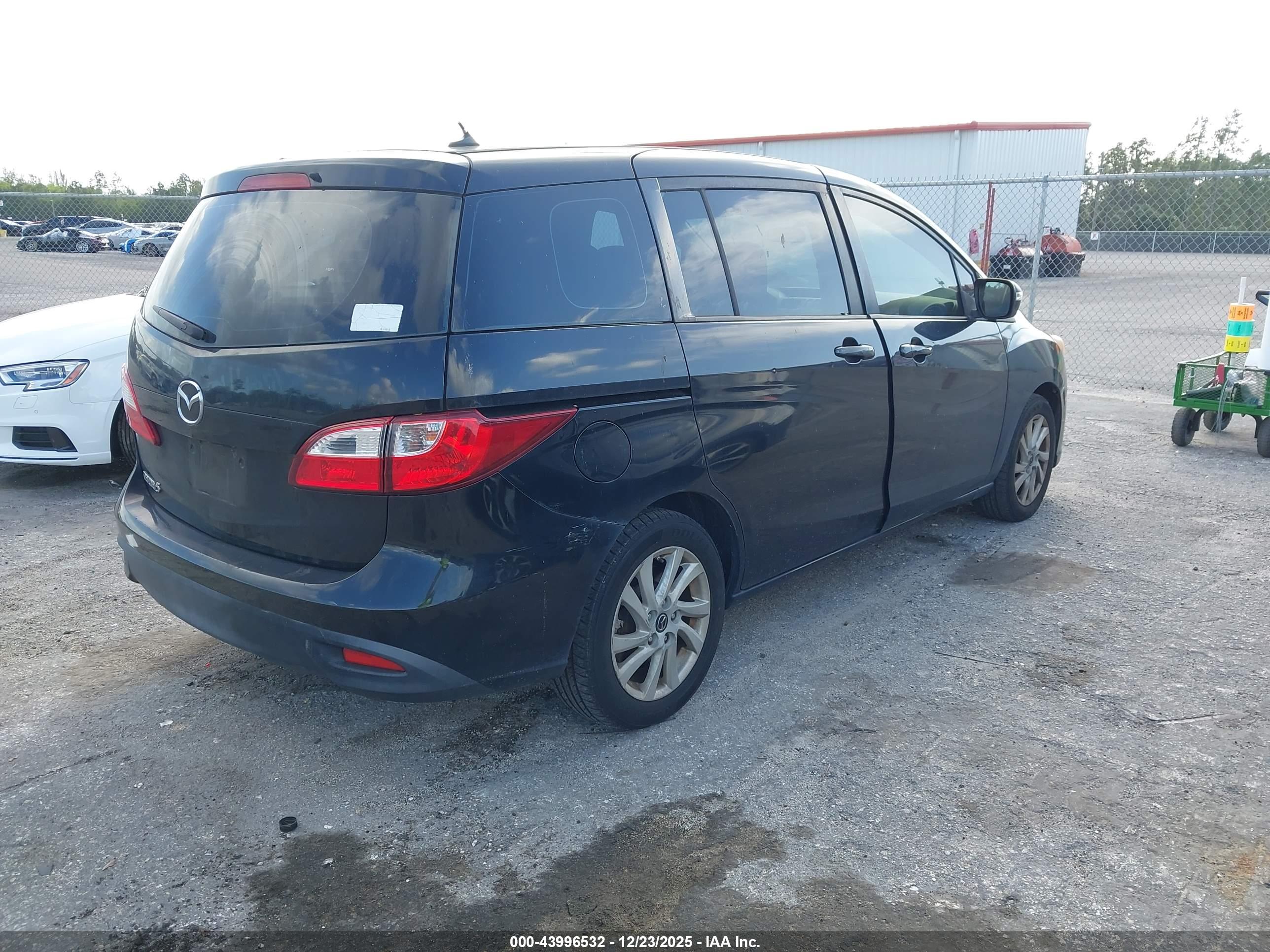 MAZDA MAZDA5 image 4