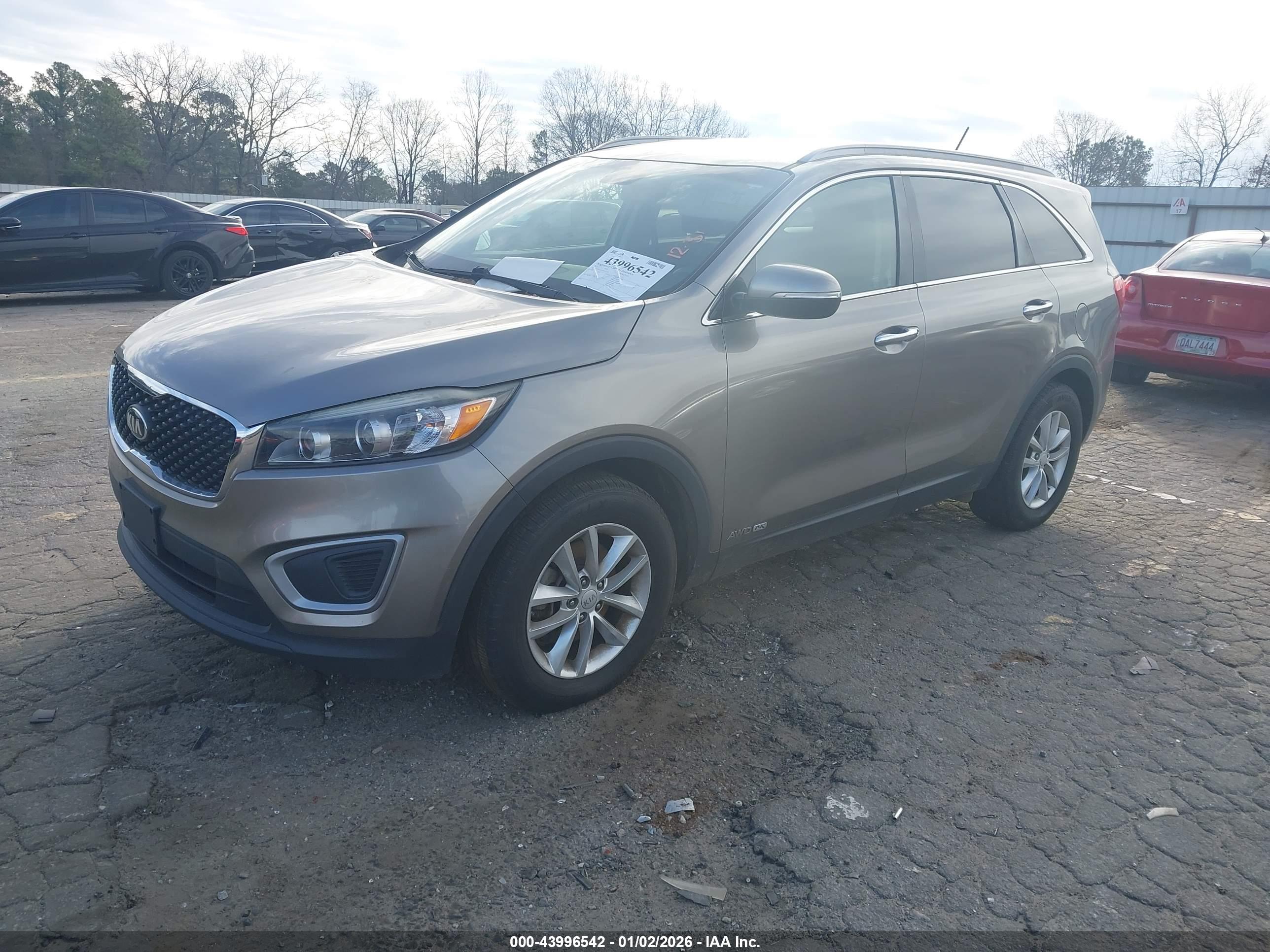 KIA SORENTO image 2