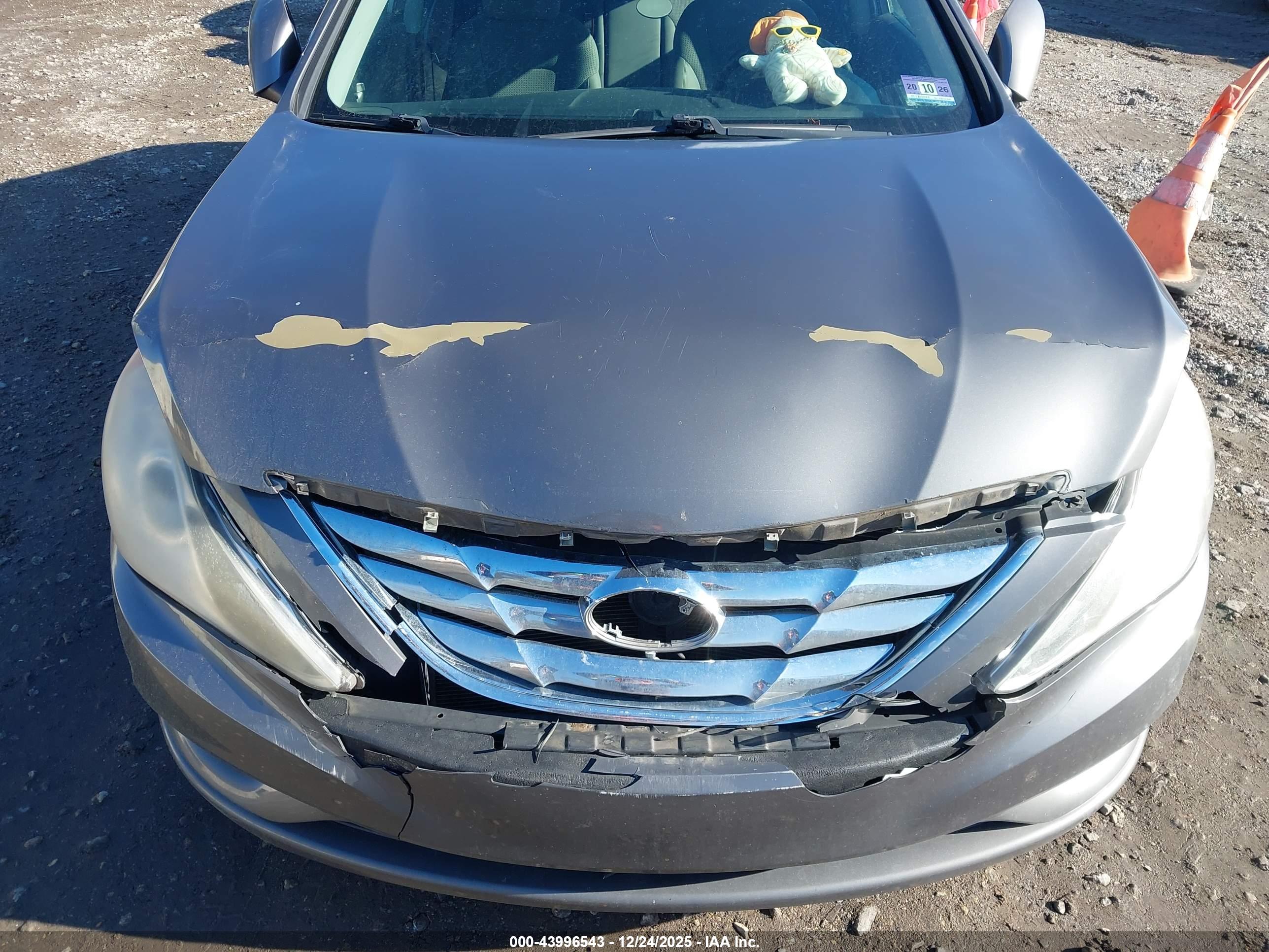 HYUNDAI SONATA image 6