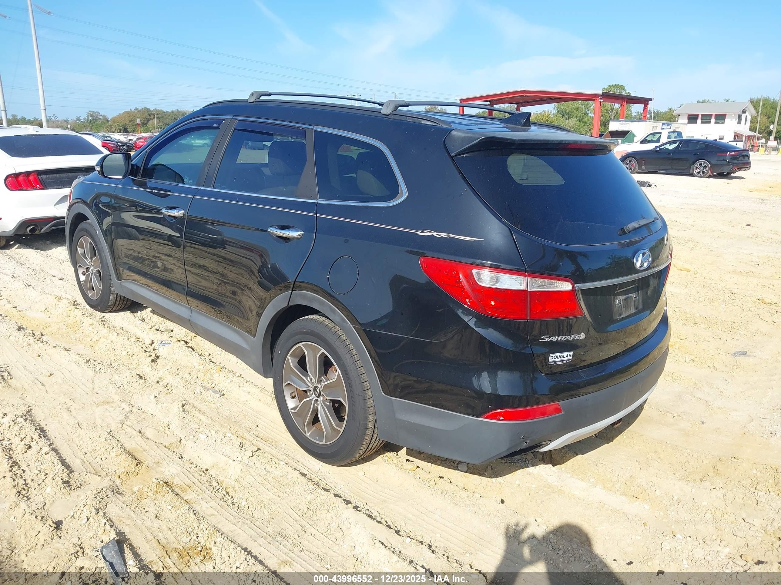 HYUNDAI SANTA image 3