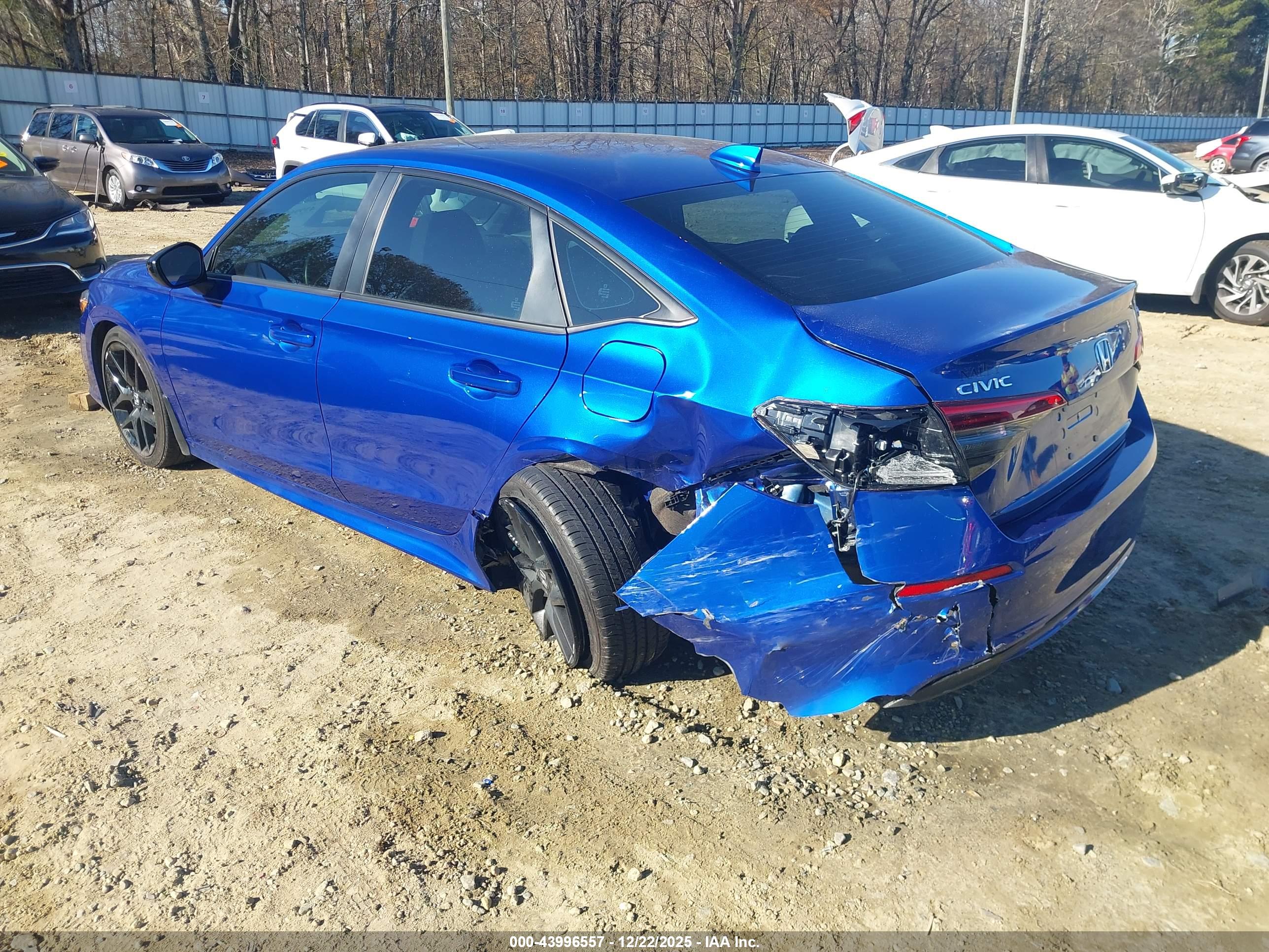 HONDA CIVIC image 3