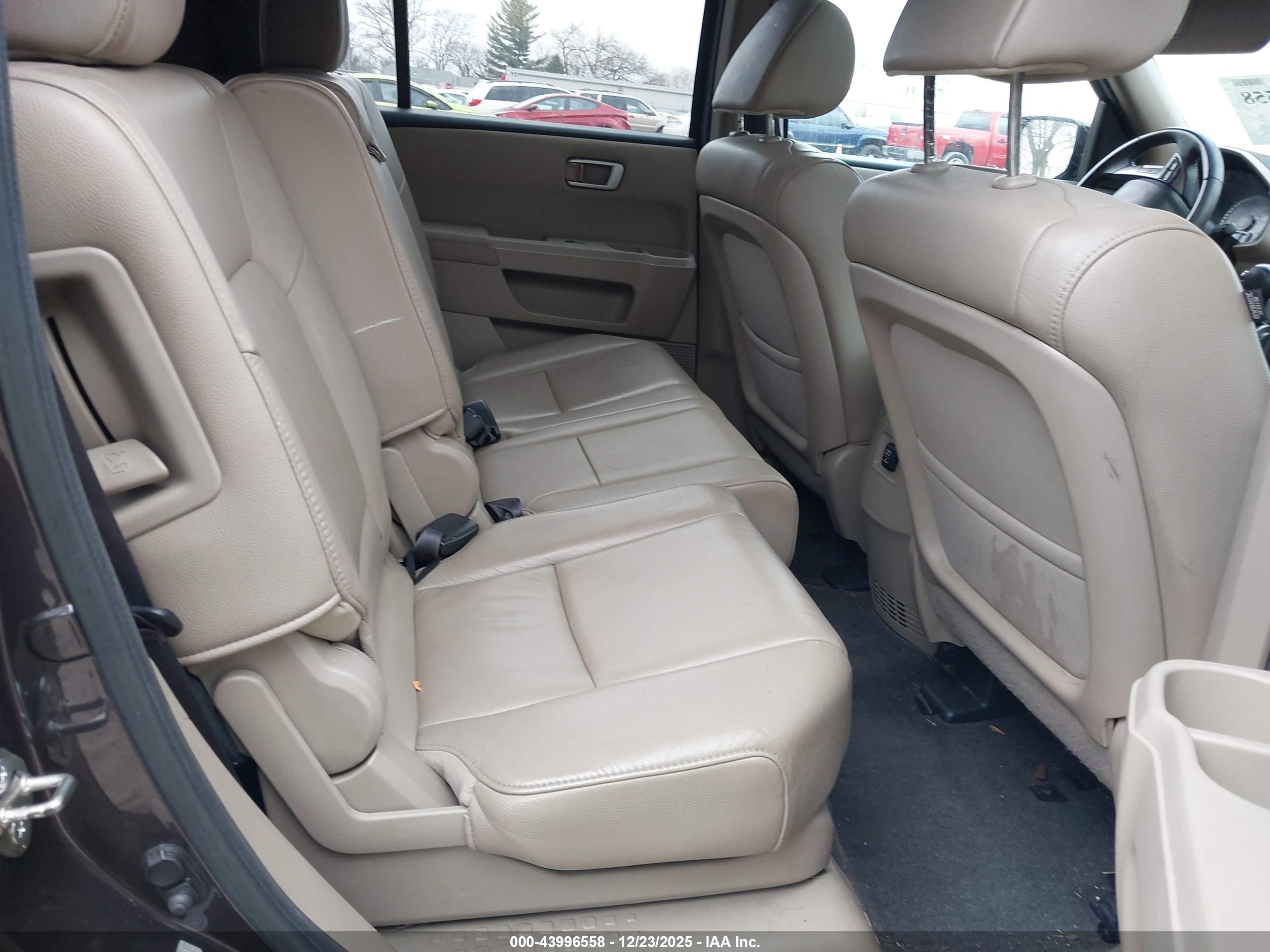 HONDA PILOT image 8