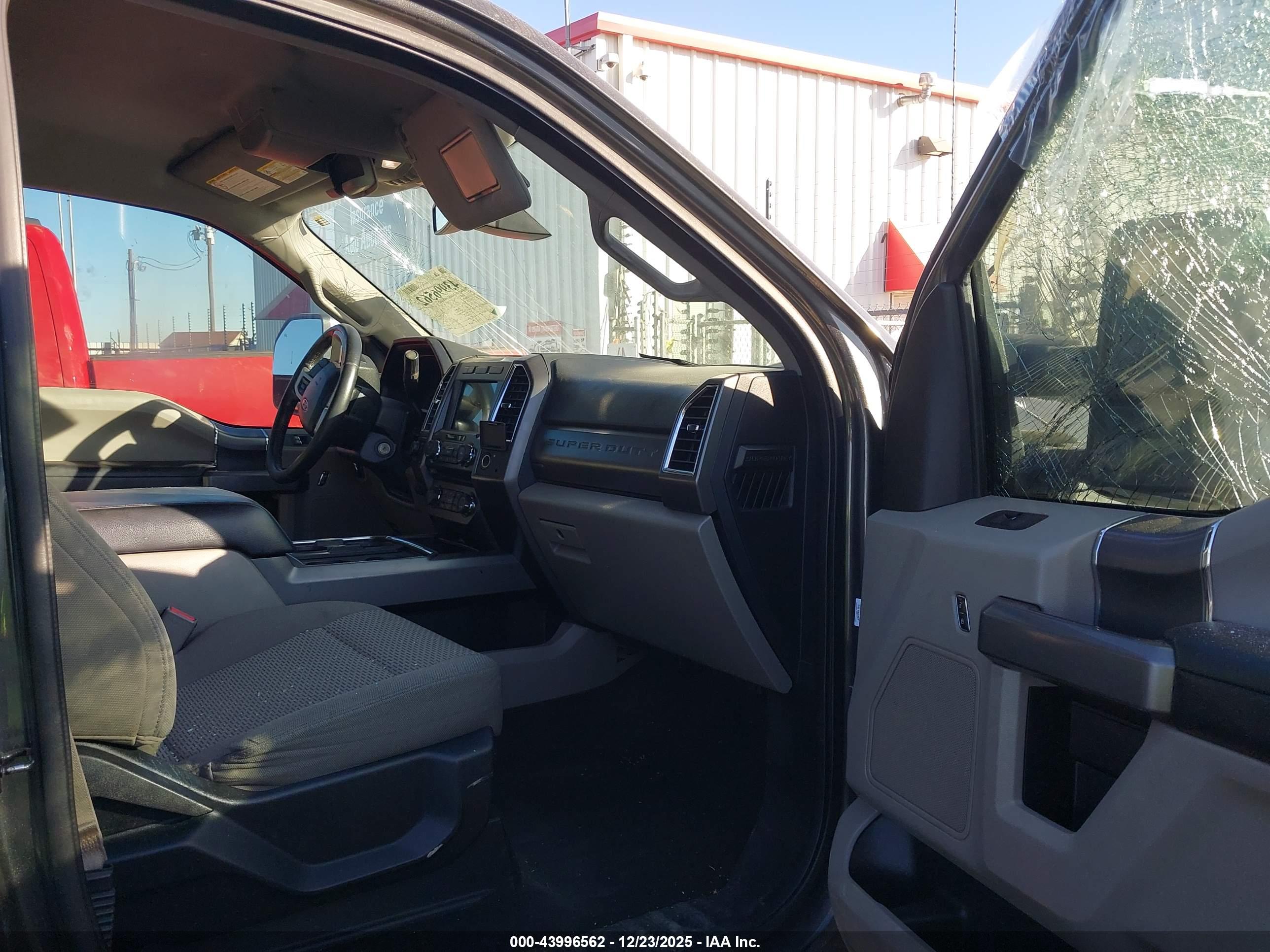 FORD F-250 image 5