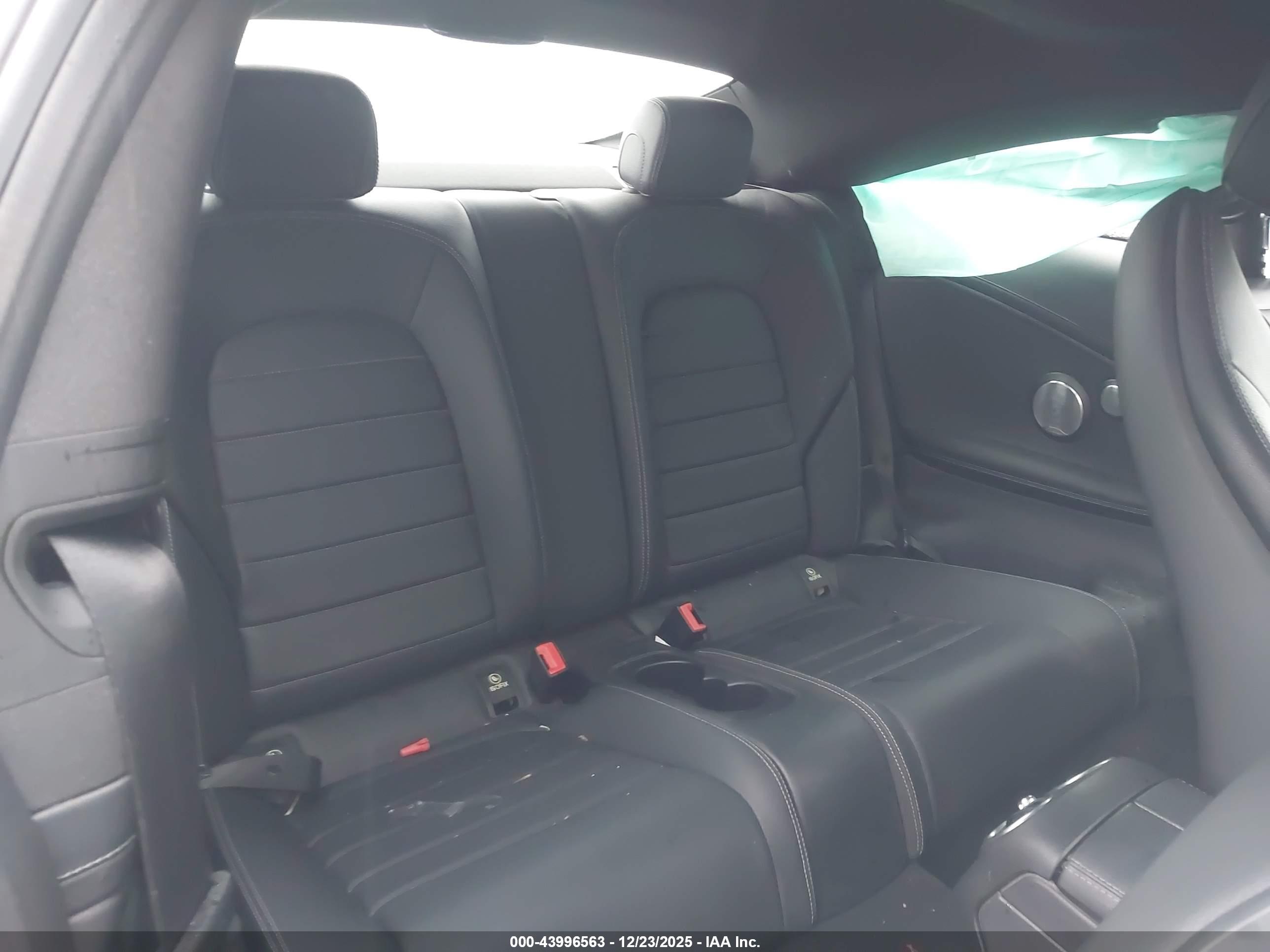 MERCEDES-BENZ C image 8