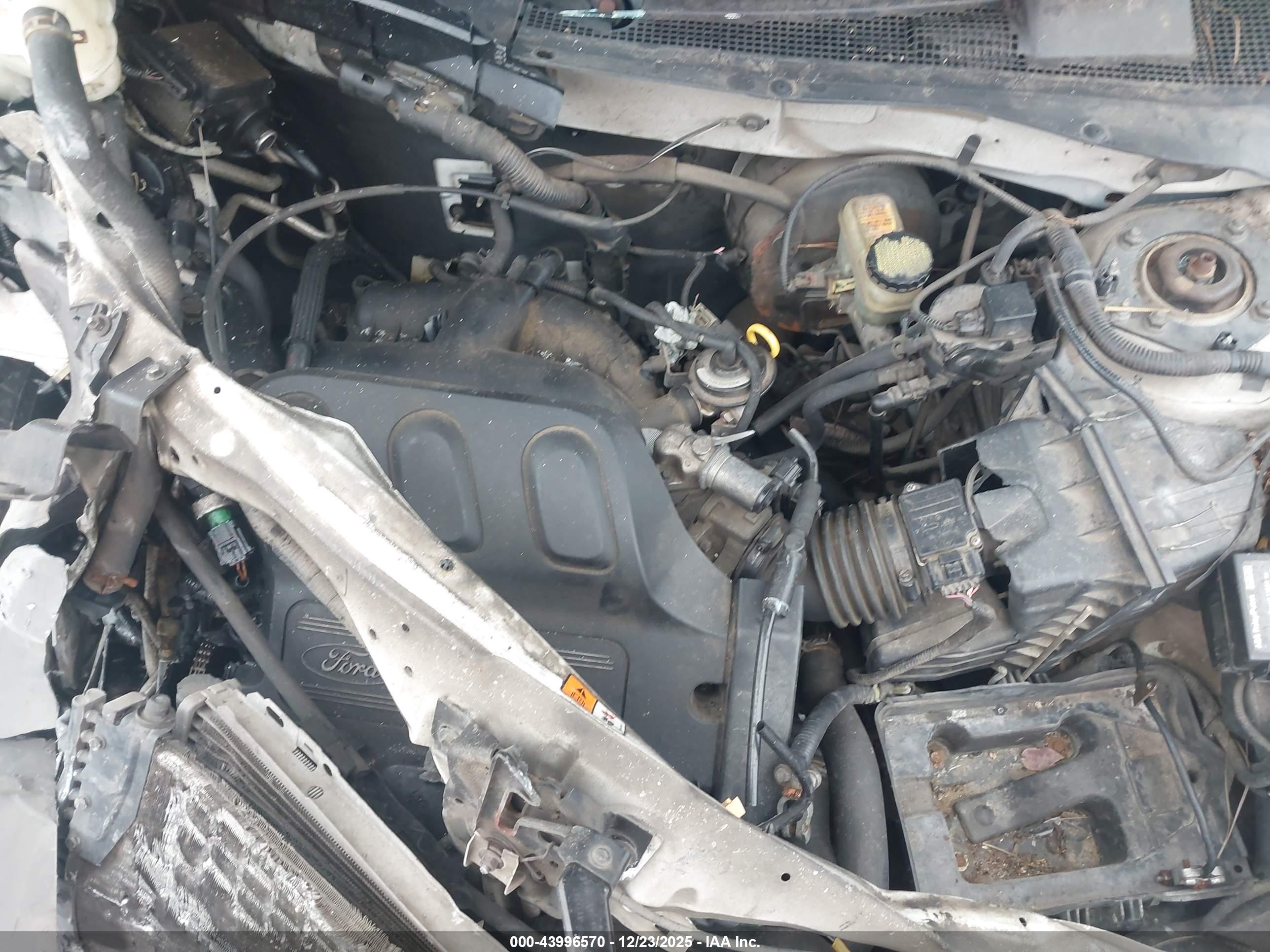FORD ESCAPE image 10