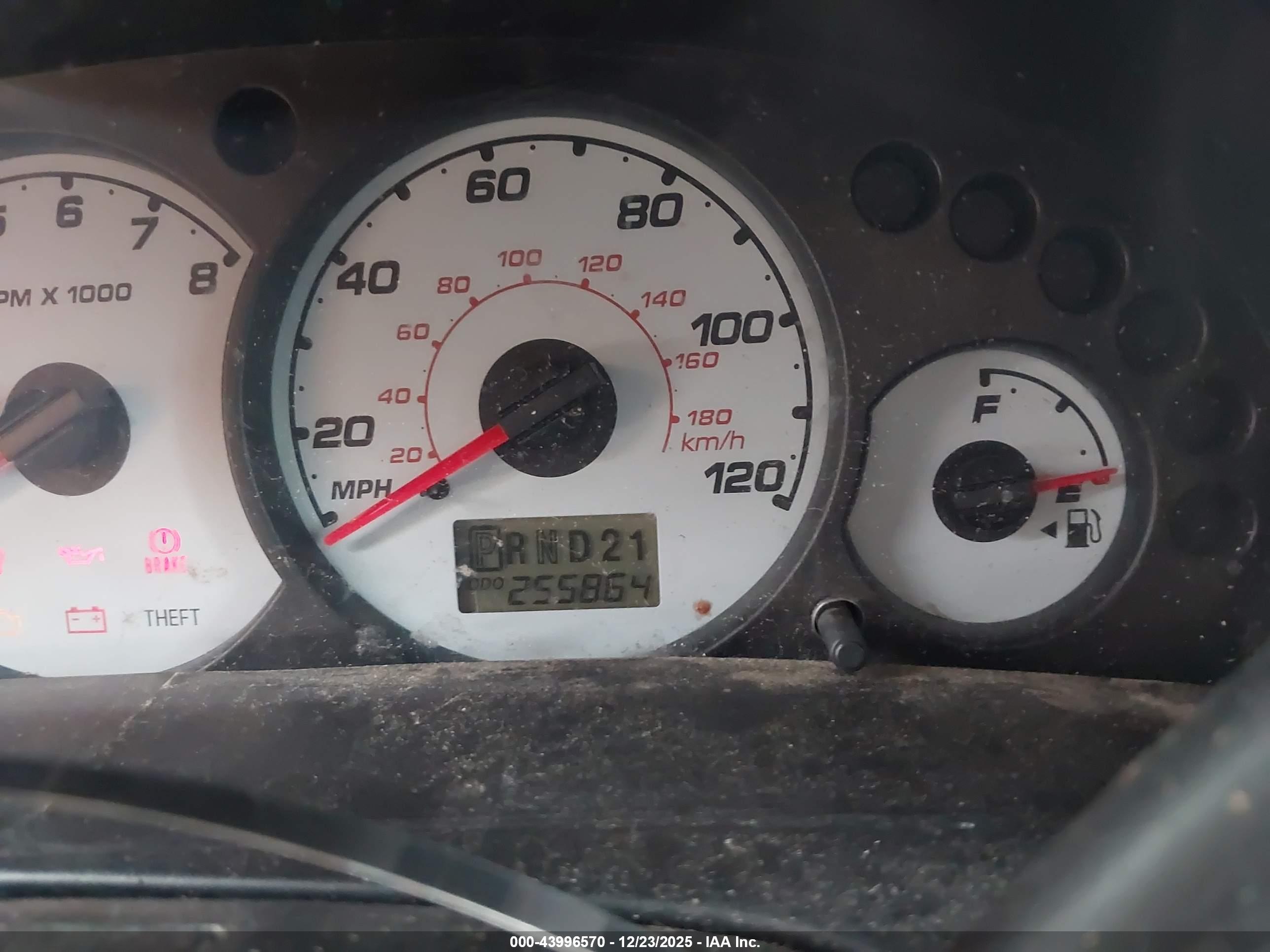 FORD ESCAPE image 7