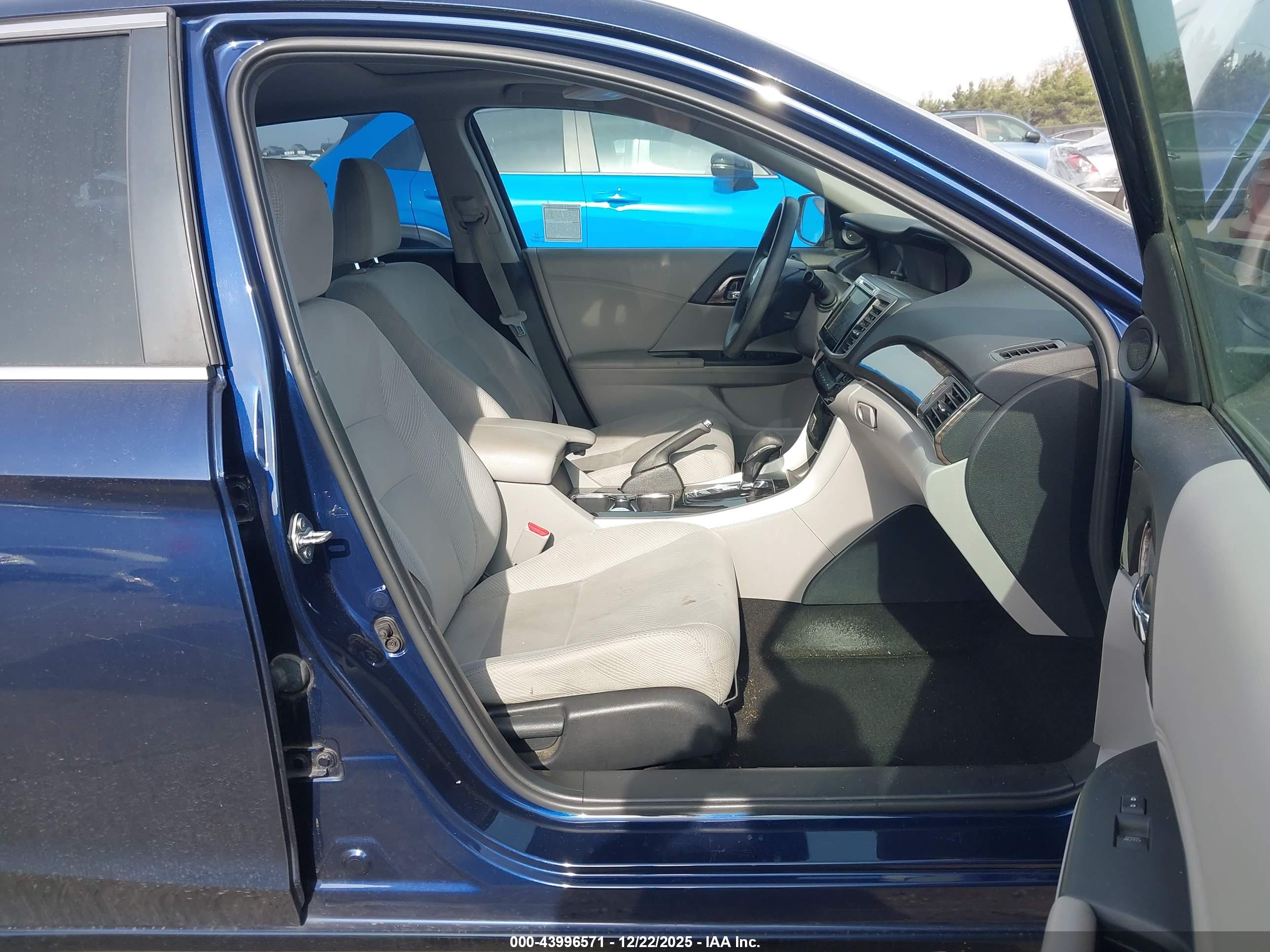 HONDA ACCORD image 5