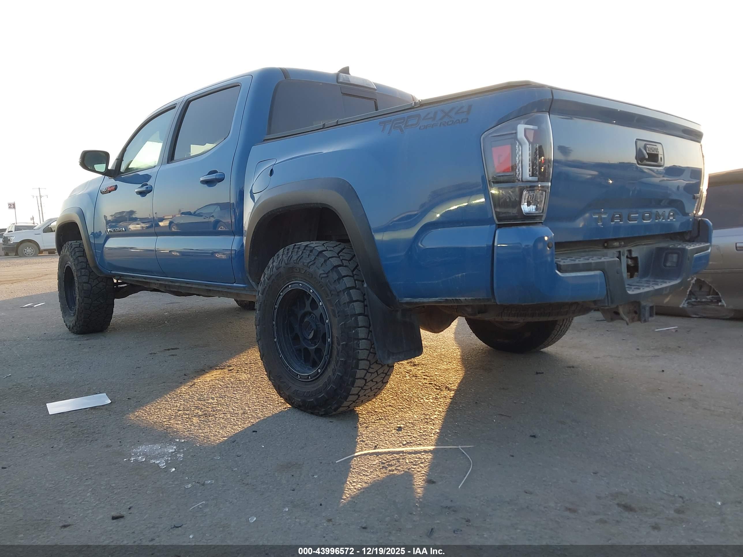 TOYOTA TACOMA image 3