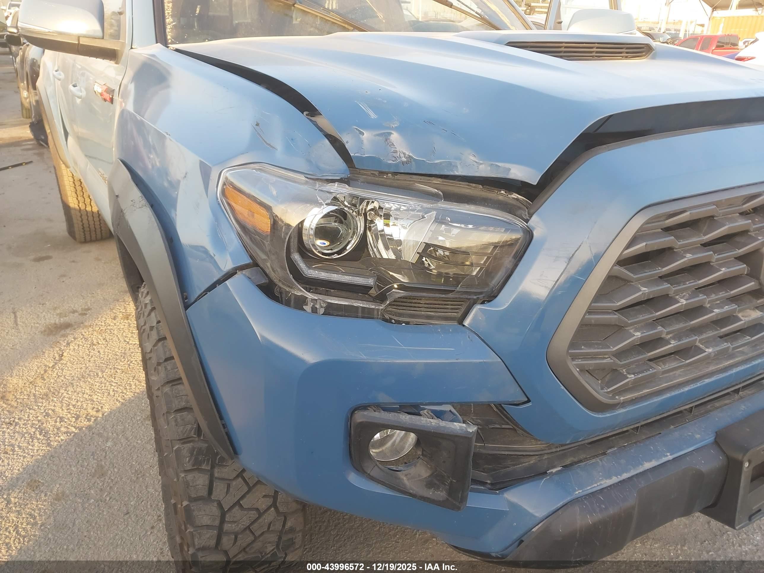 TOYOTA TACOMA image 6