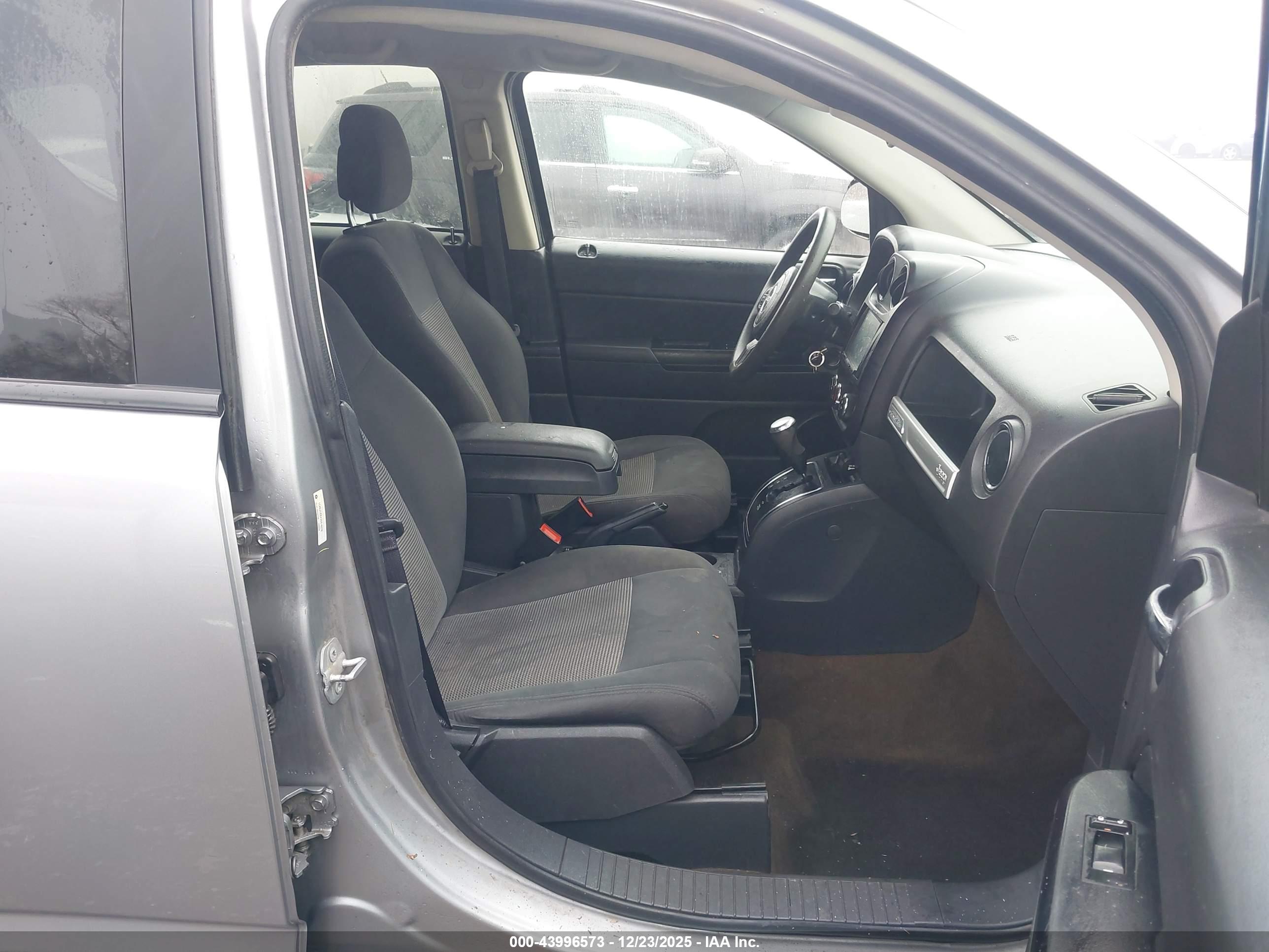 JEEP COMPASS image 5