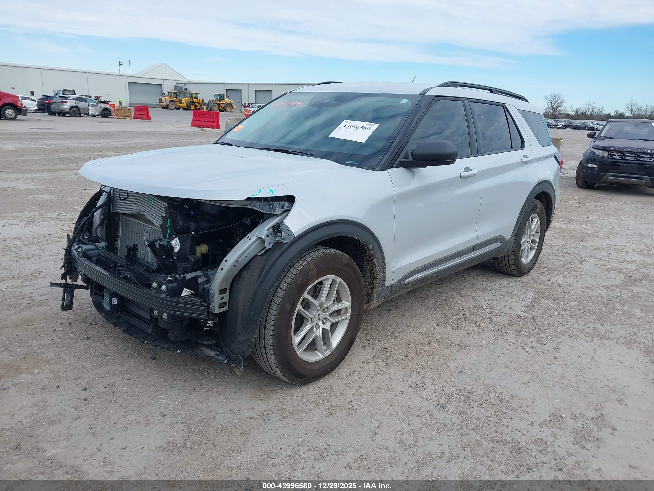 FORD EXPLORER image 2