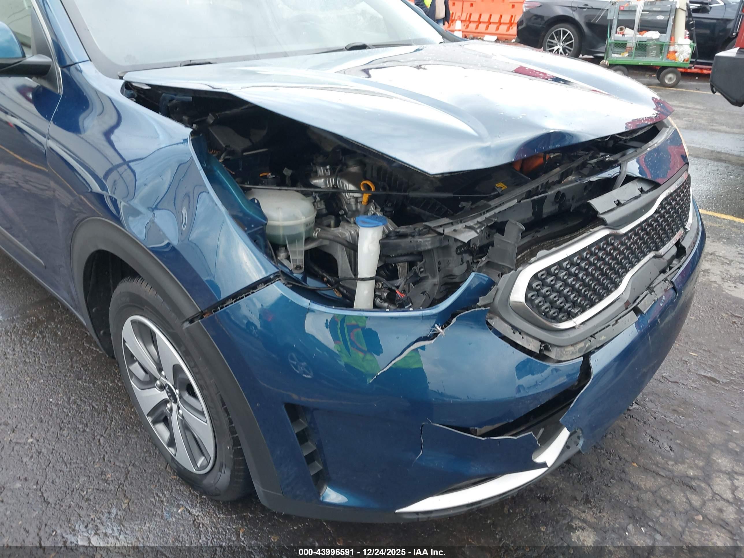 KIA NIRO image 6