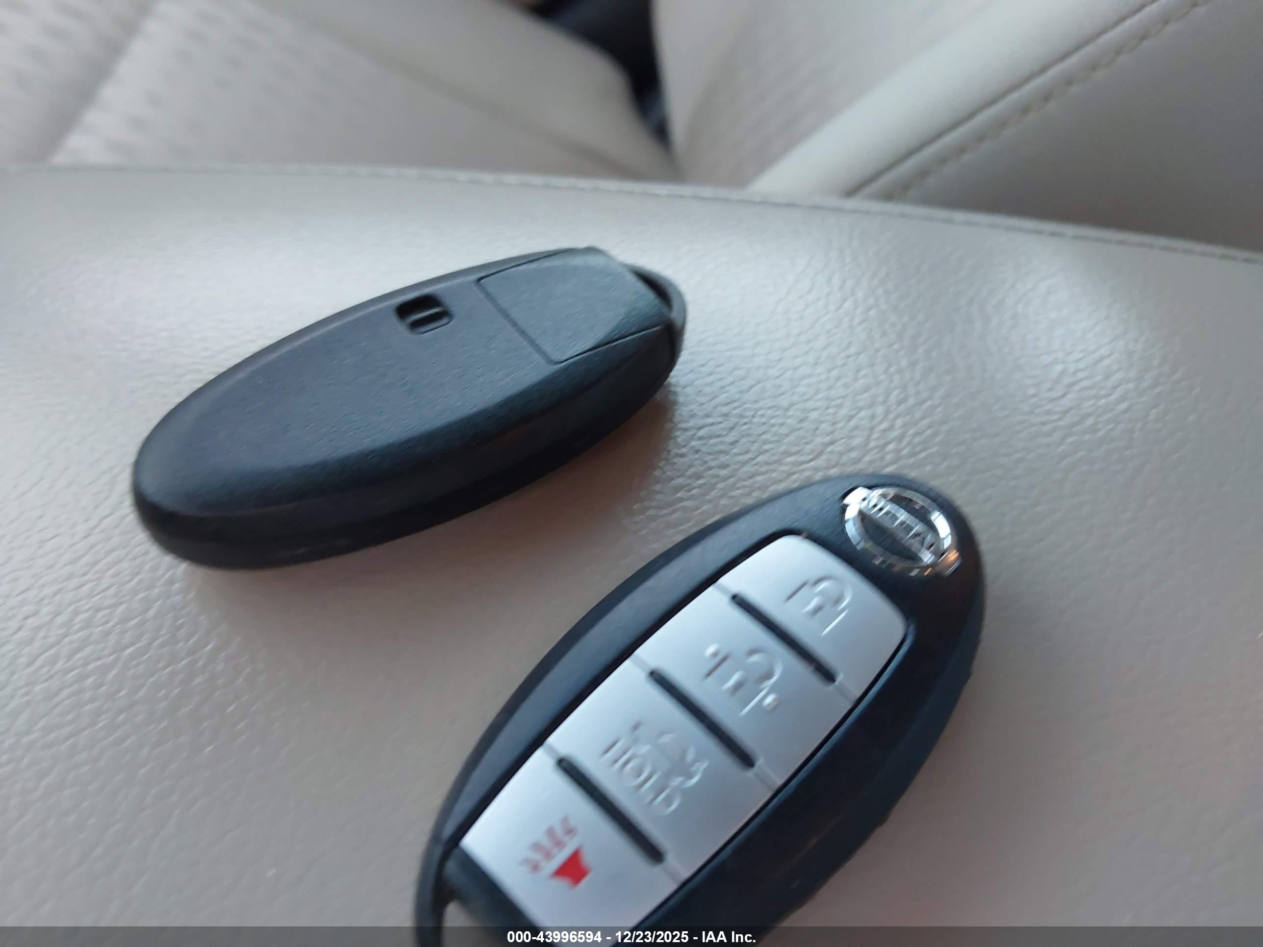 NISSAN ALTIMA image 11