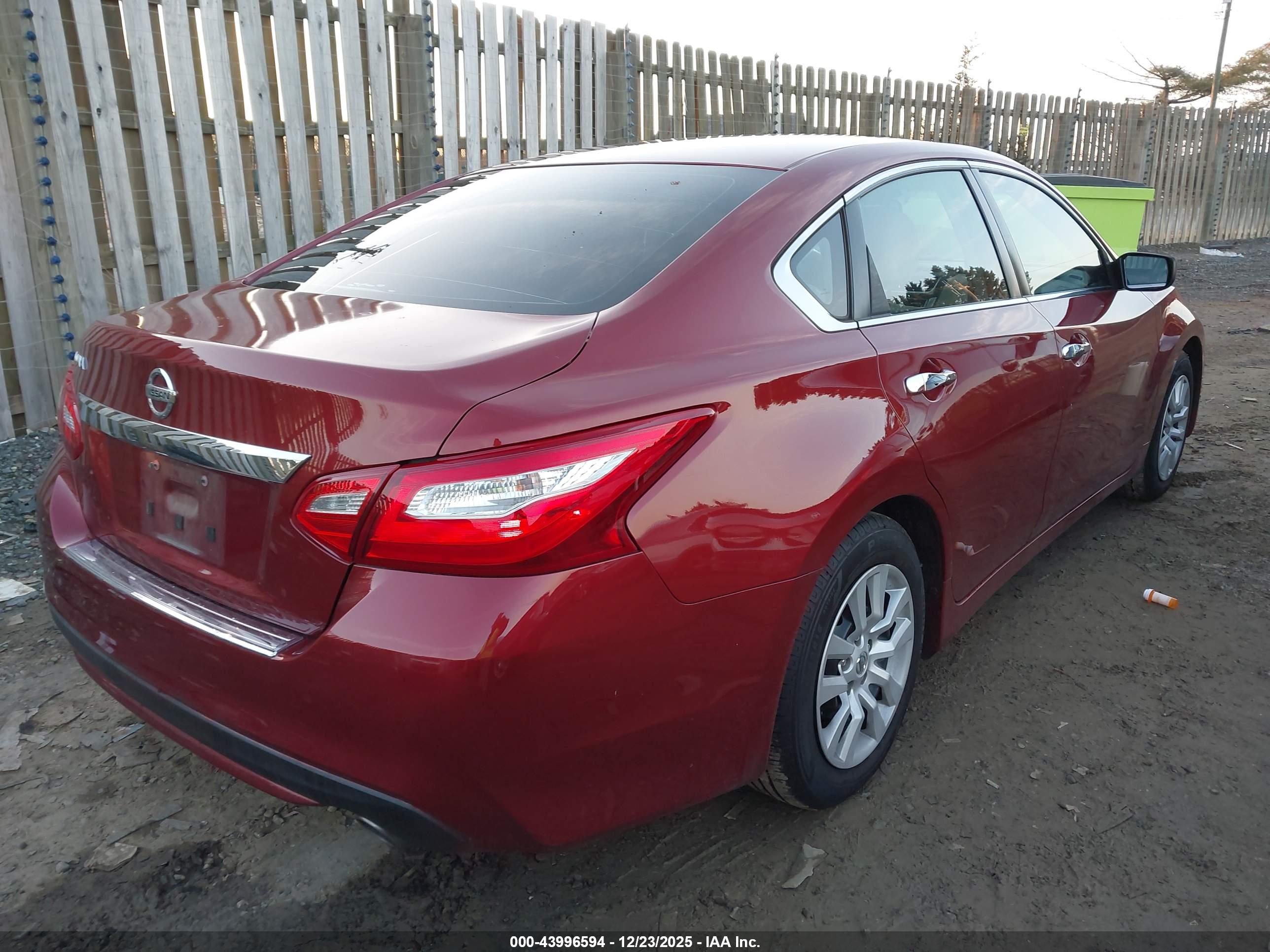 NISSAN ALTIMA image 4