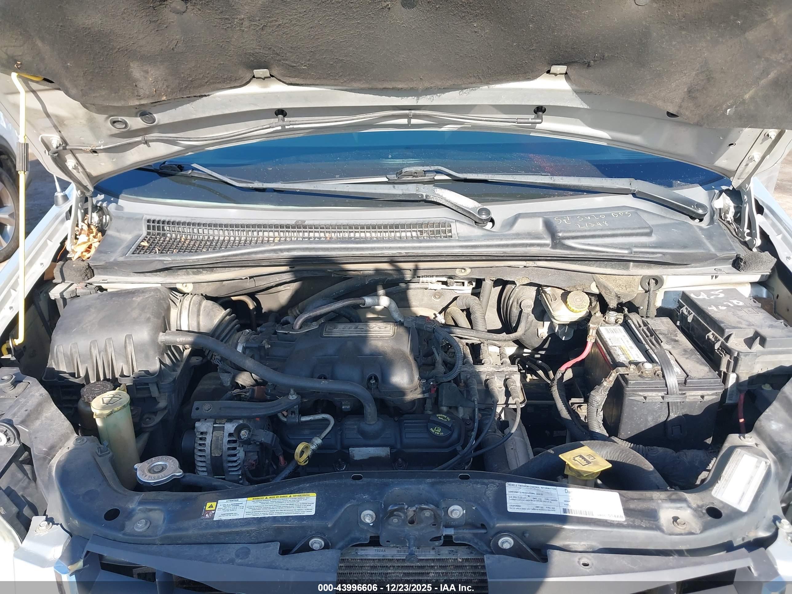 CHRYSLER TOWN image 10