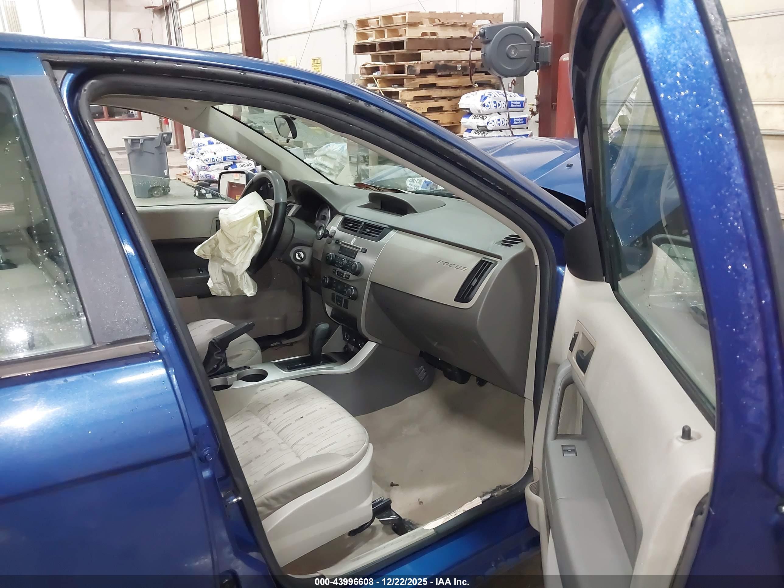 FORD FOCUS image 5