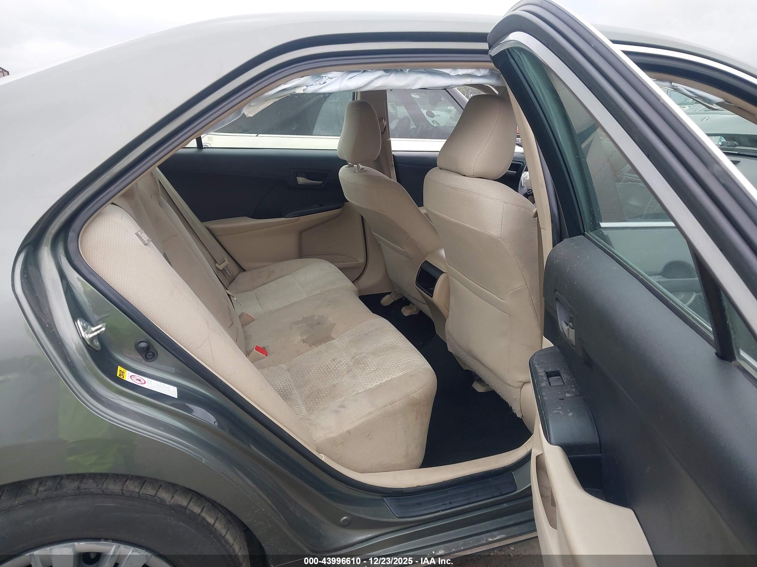 TOYOTA CAMRY image 8