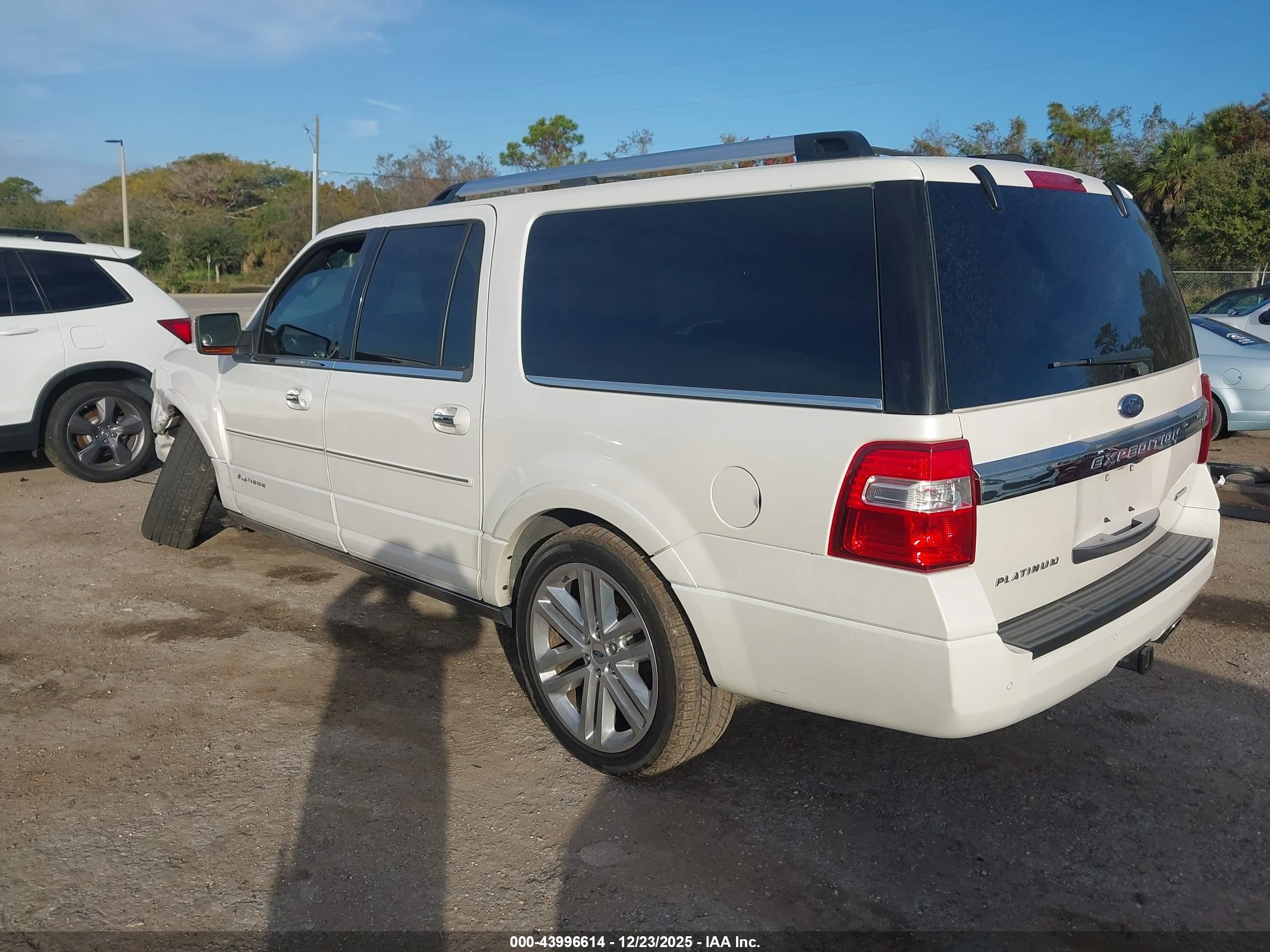 FORD EXPEDITION image 3